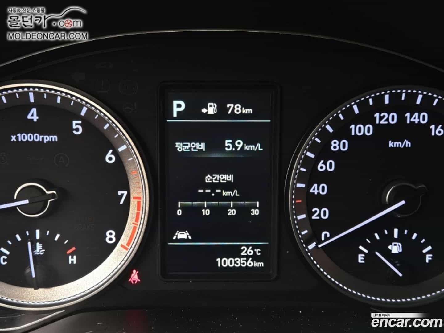 Grandeur Hyundai 2018.4-OPTION-021