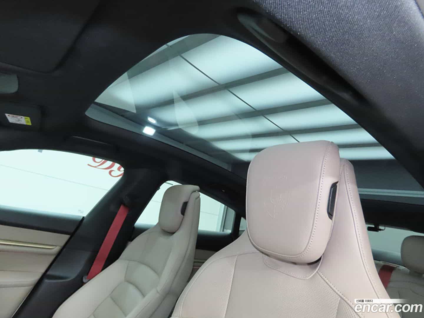 Taycan Porsche 2023.5-OPTION-019