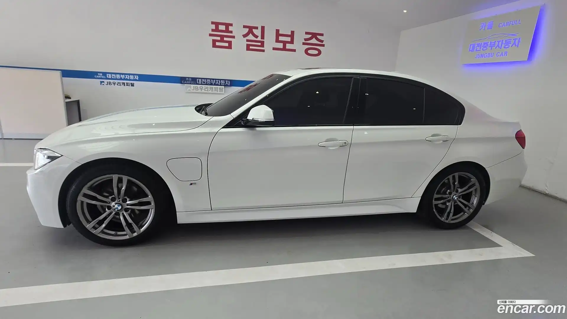 3-Series BMW 2018.11-OUTER-002