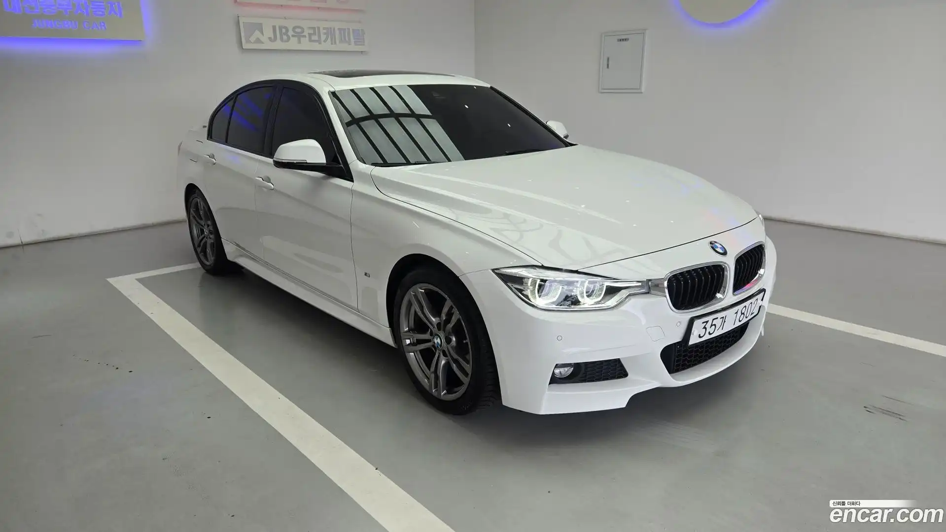 3-Series BMW 2018.11-INNER-007