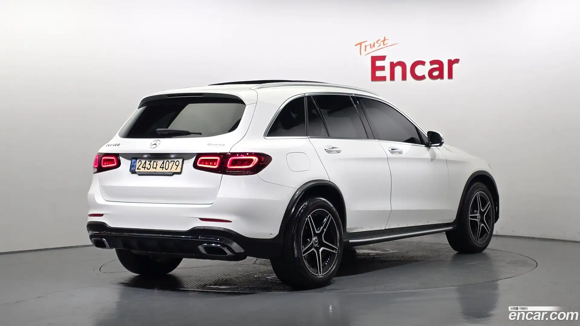 GLC-Class Mercedes-Benz 2022.6-OUTER-002
