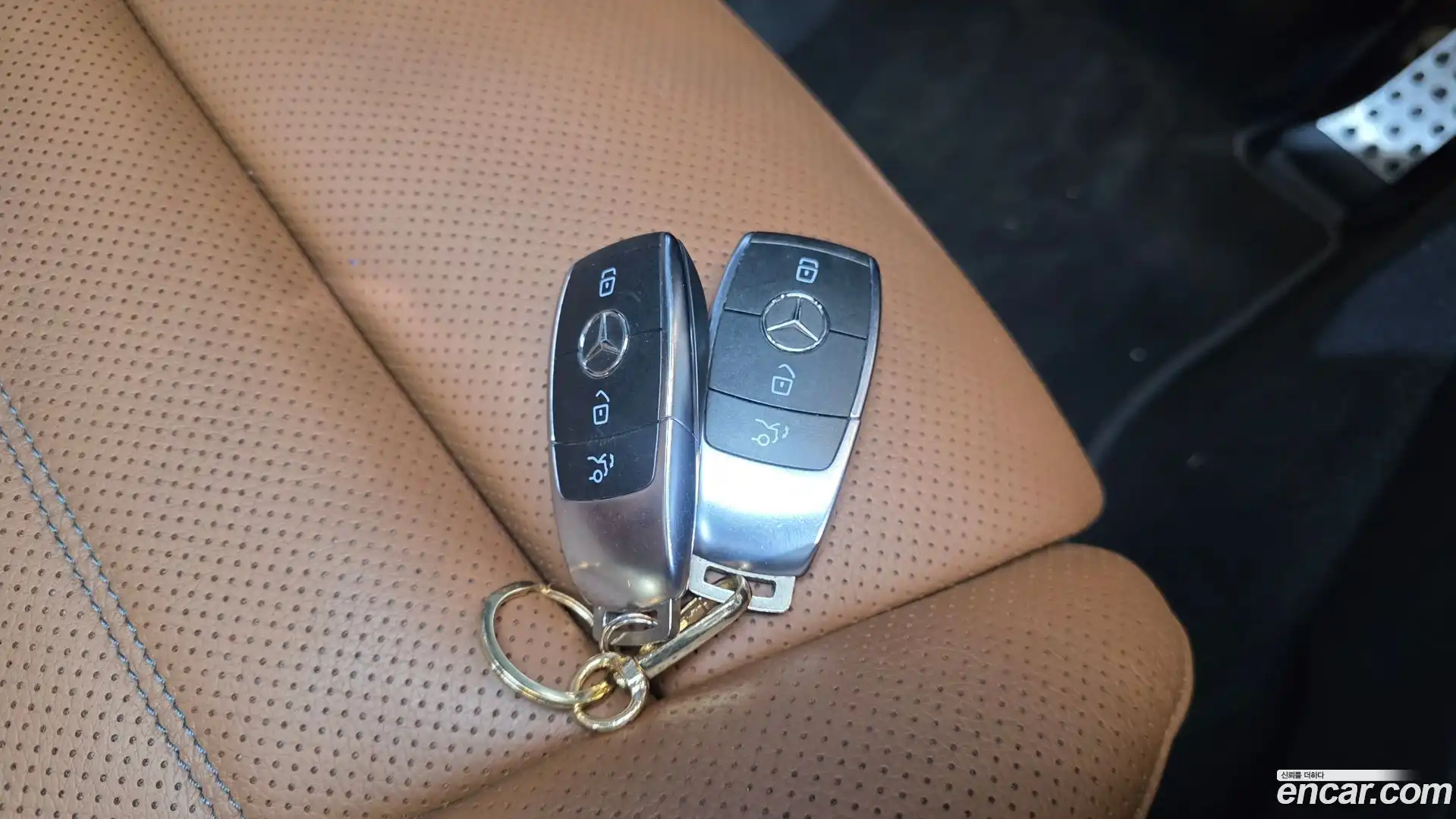 GLC-Class Mercedes-Benz 2022.6-OPTION-020
