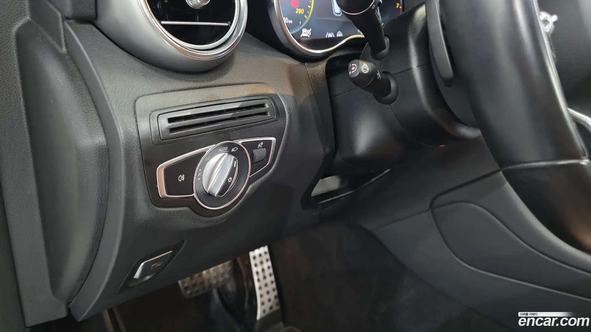 GLC-Class Mercedes-Benz 2022.6-OPTION-023