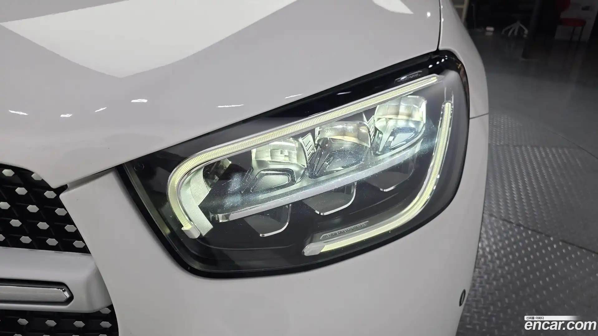GLC-Class Mercedes-Benz 2022.6-OUTER-032