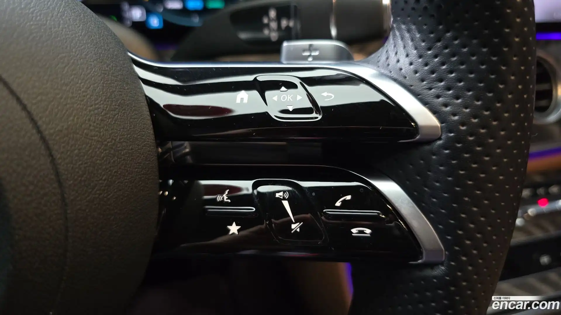 E-Class Mercedes-Benz 2021.5-OPTION-021