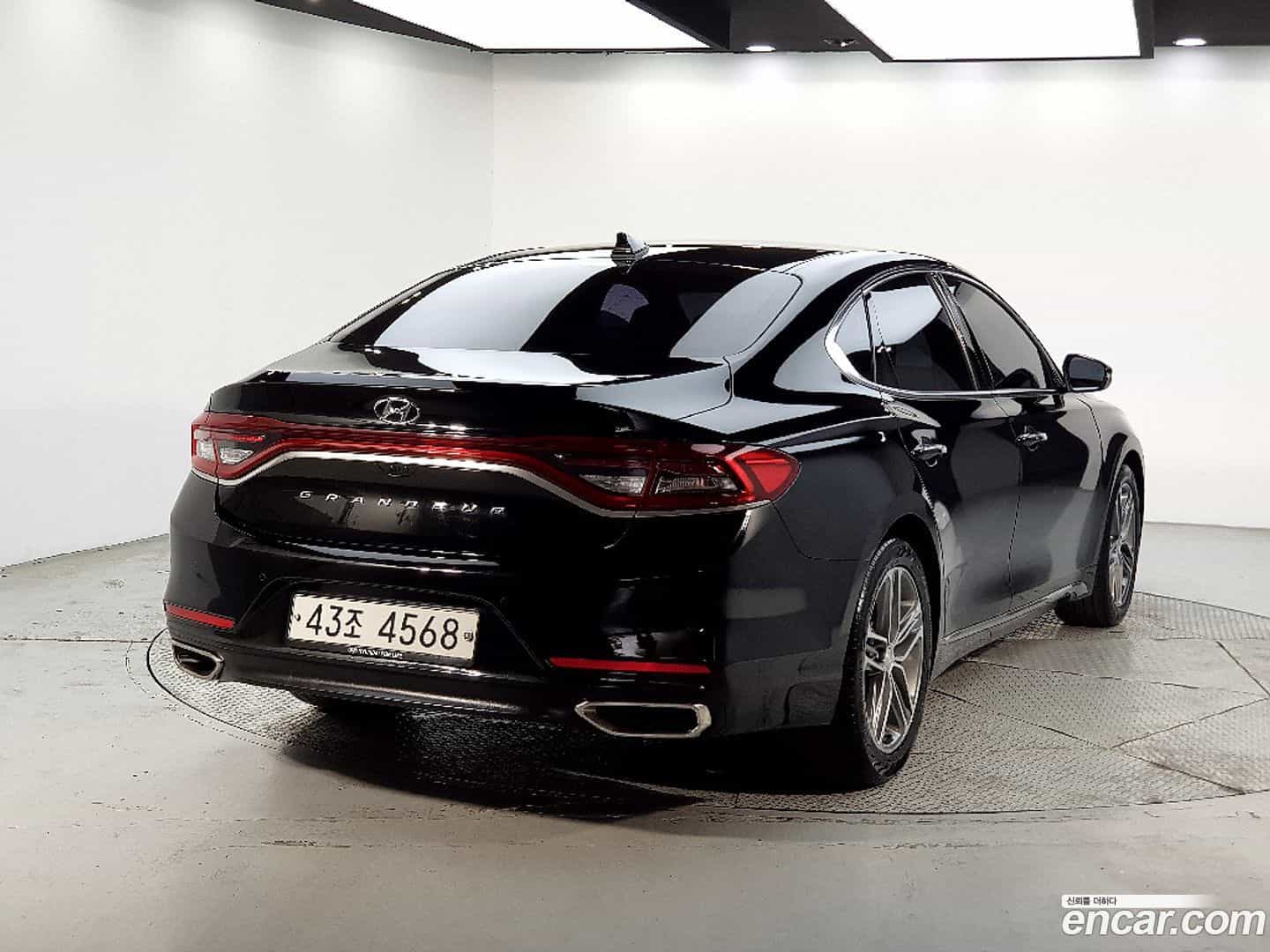 Grandeur Hyundai 2017.6-OUTER-004