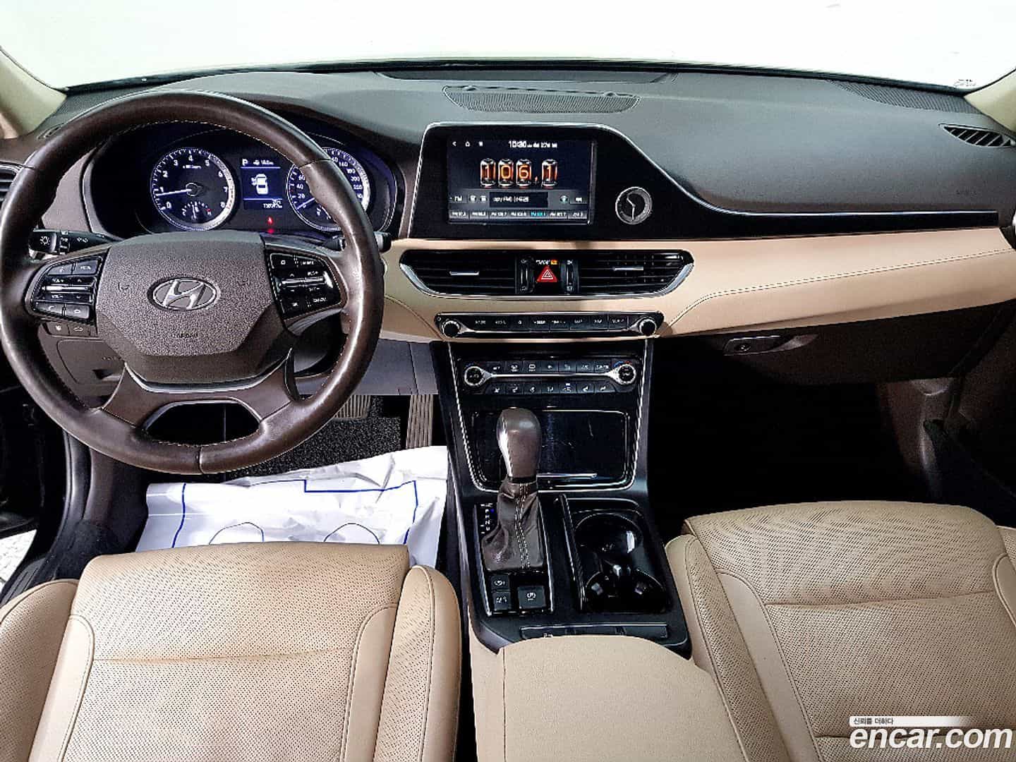 Grandeur Hyundai 2017.6-OUTER-005