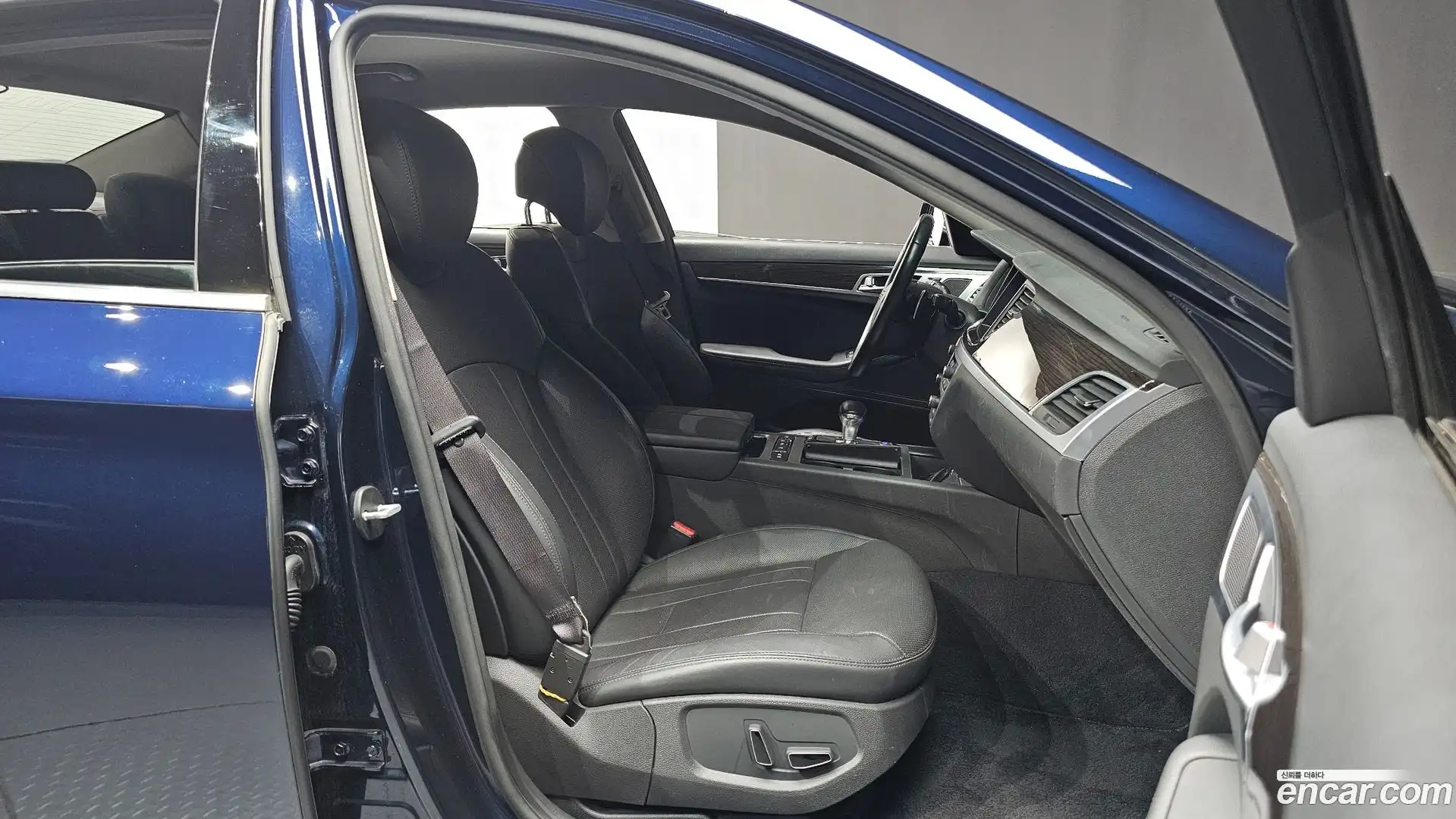 G80 Genesis 2019.9-INNER-010
