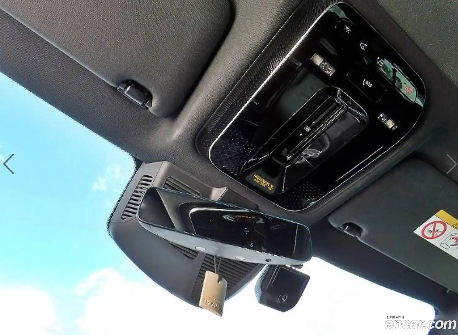 C-Class Mercedes-Benz 2022.5-OPTION-018