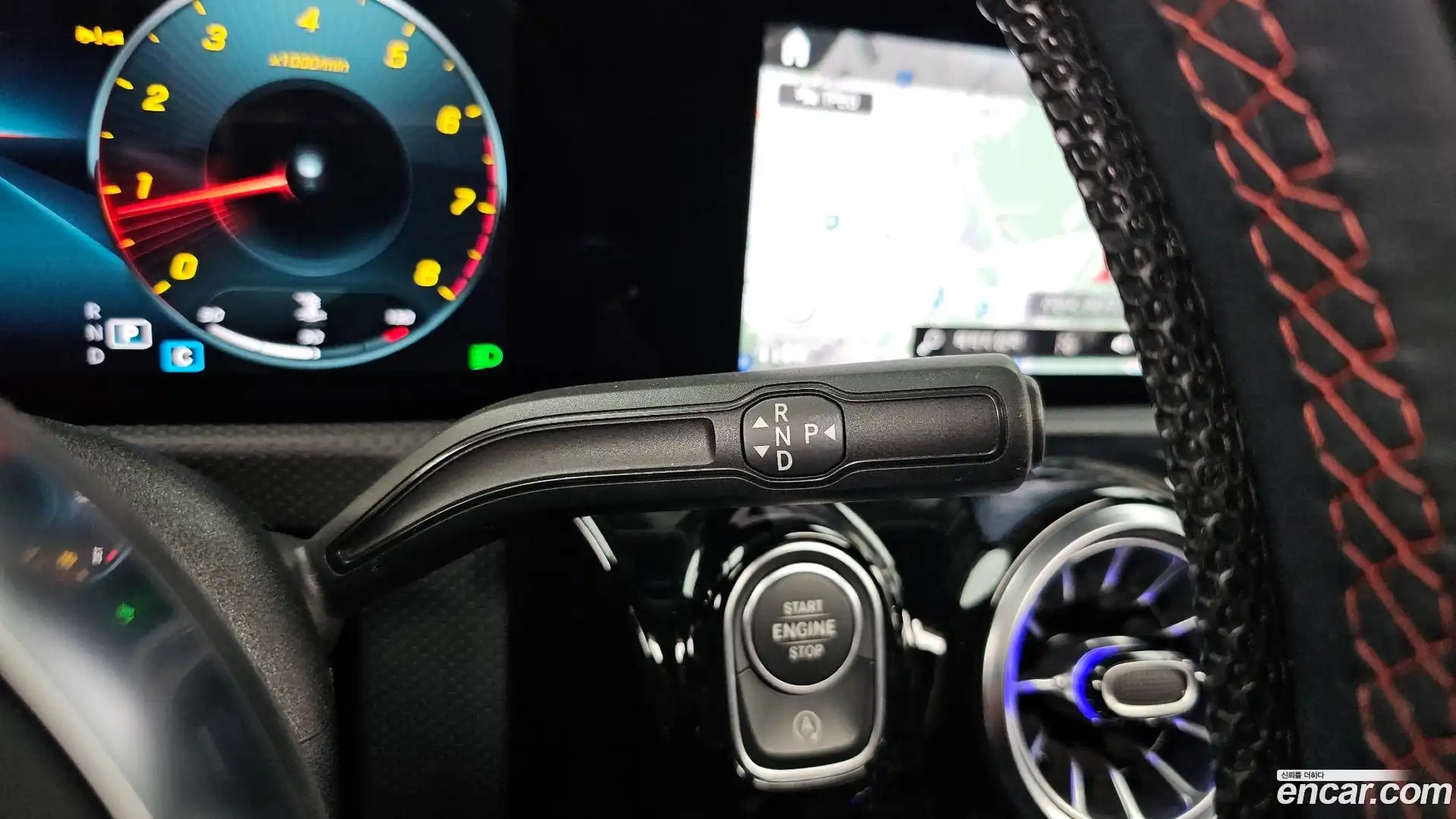 CLA-Class Mercedes-Benz 2023.4-INNER-009
