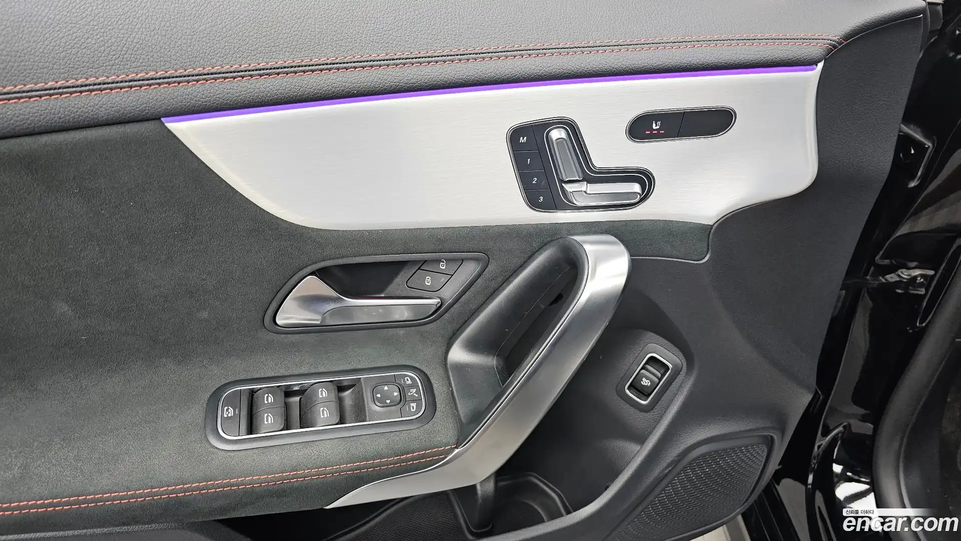 CLA-Class Mercedes-Benz 2023.4-OPTION-023
