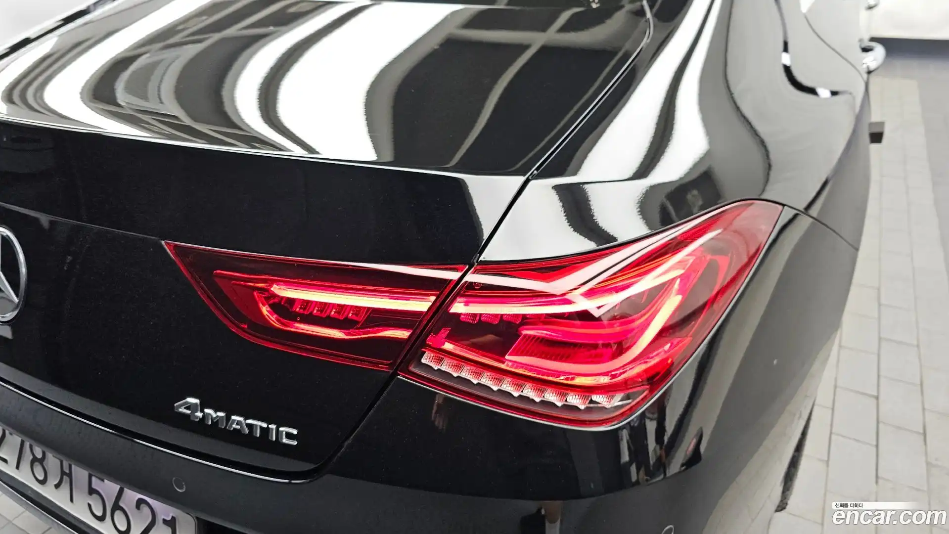 CLA-Class Mercedes-Benz 2023.4-OUTER-033