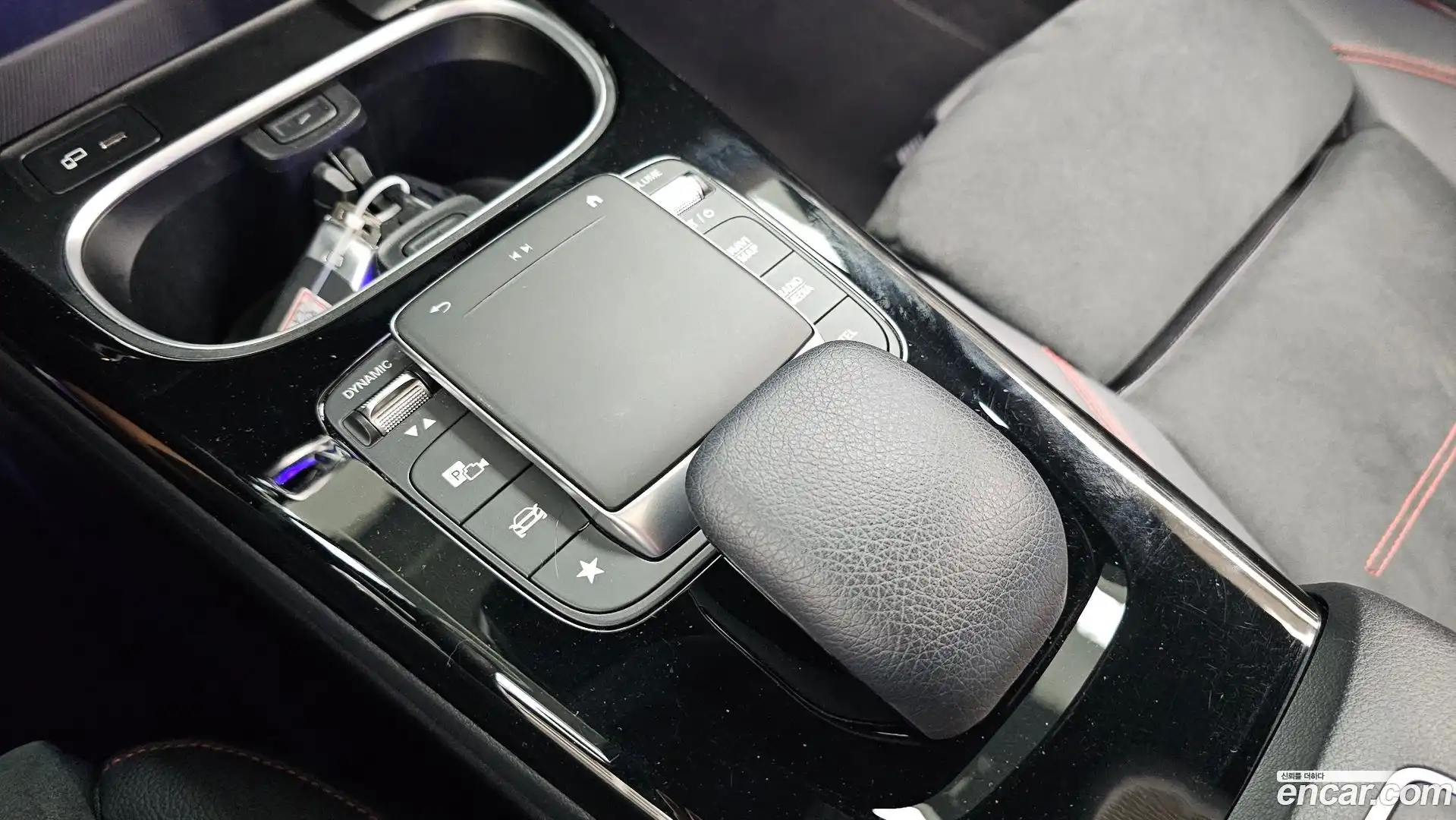 CLA-Class Mercedes-Benz 2023.4-OPTION-042