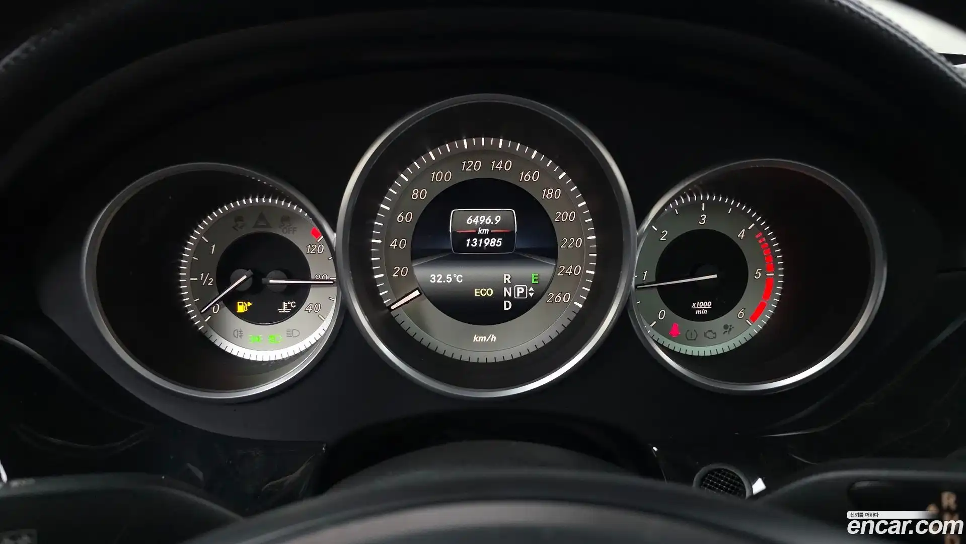 CLS-Class Mercedes-Benz 2016.6-INNER-008