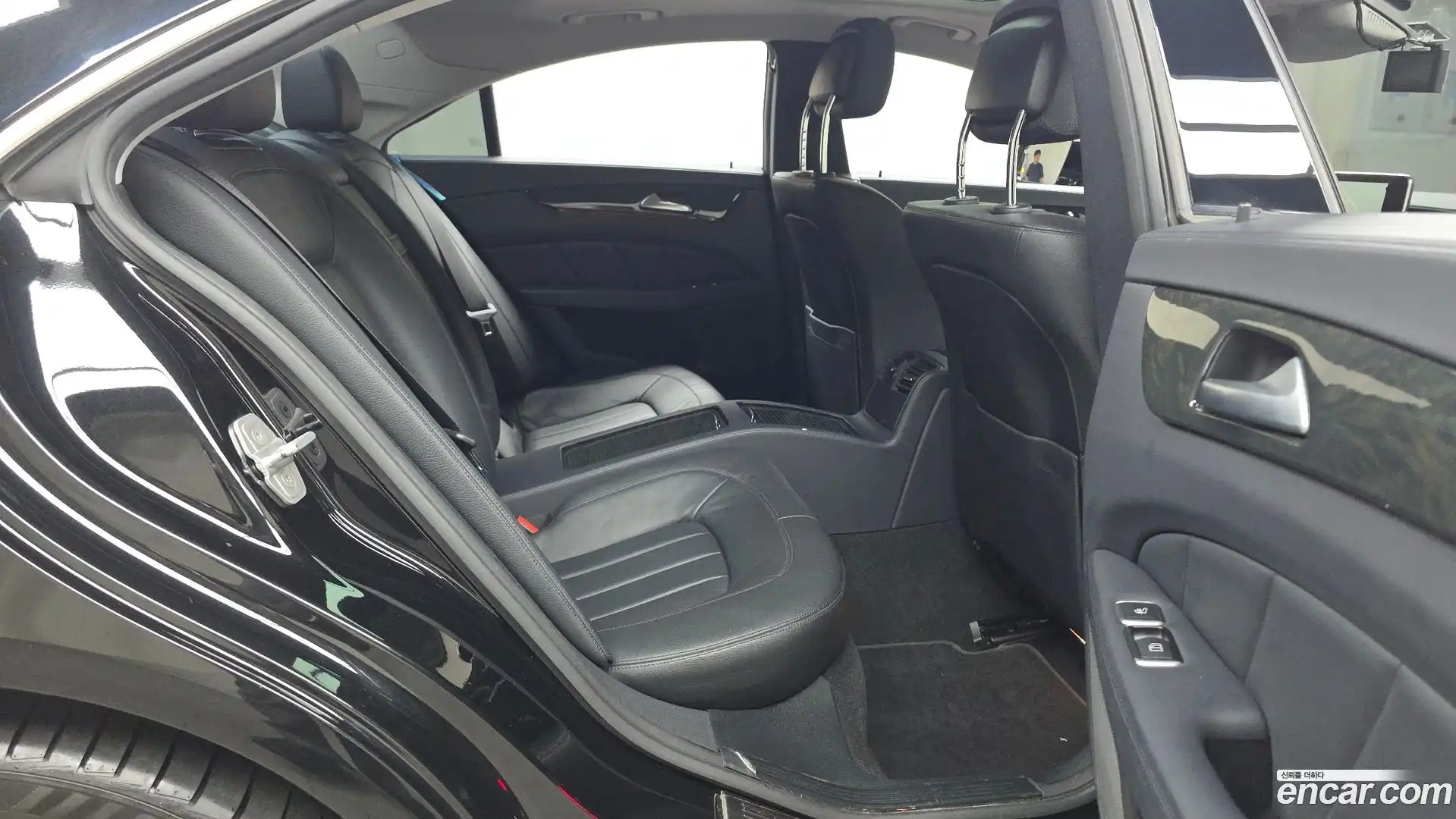 CLS-Class Mercedes-Benz 2016.6-OPTION-016