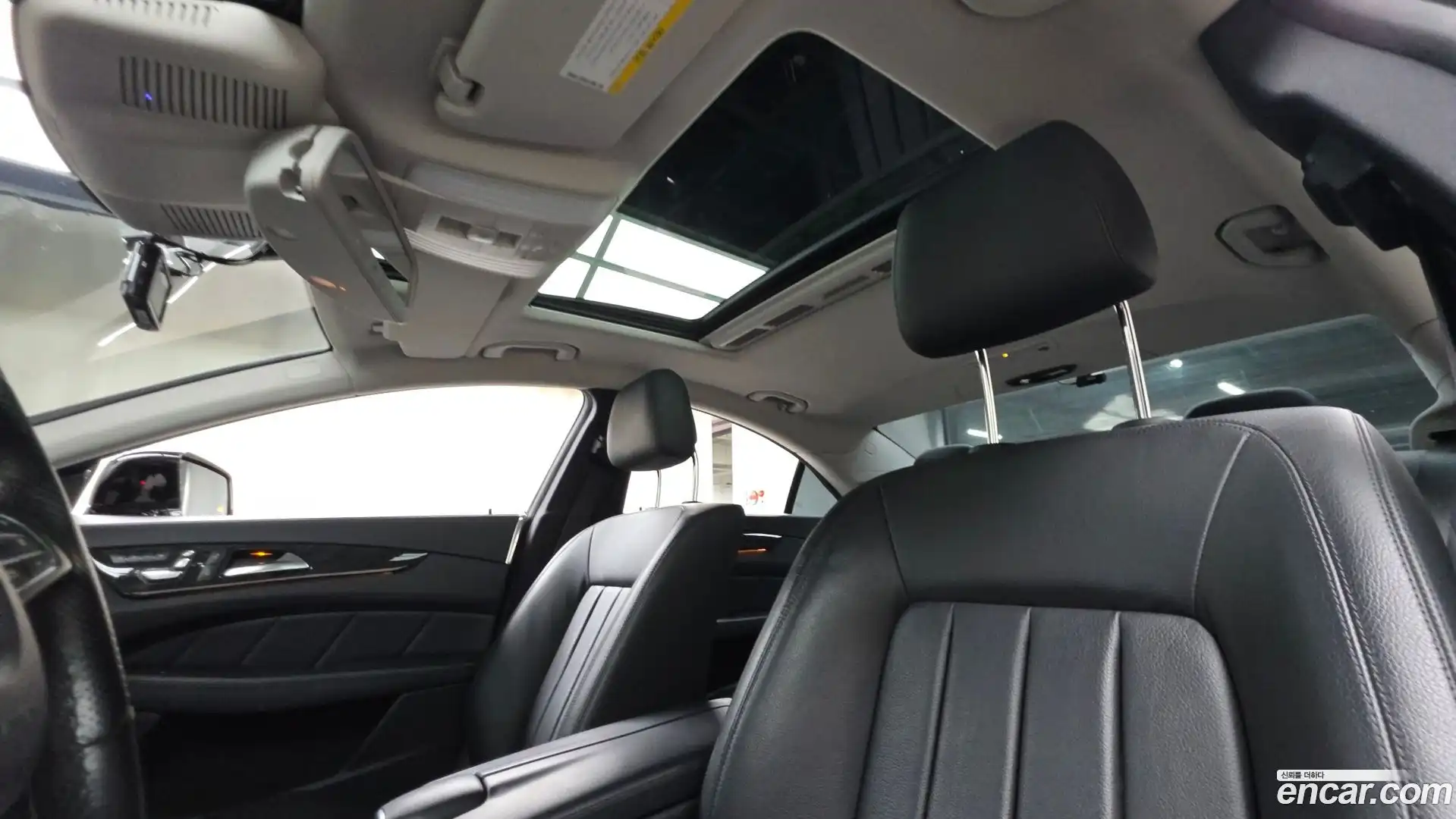 CLS-Class Mercedes-Benz 2016.6-OPTION-022