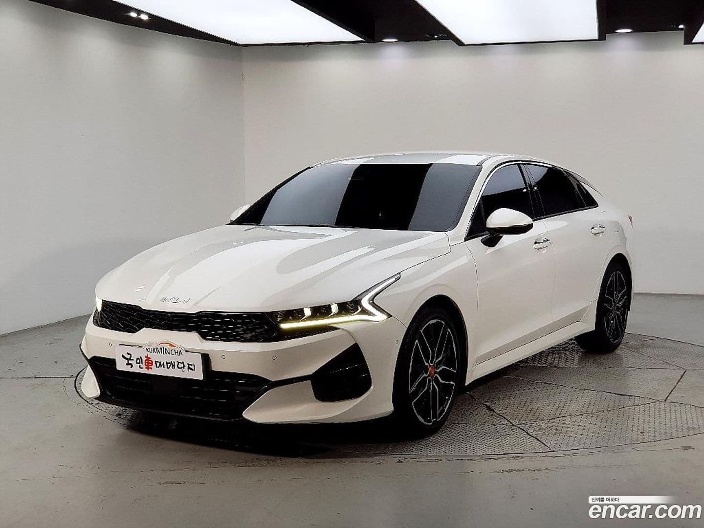 Main__Slider__Photo:K5 Kia 2022.9-0