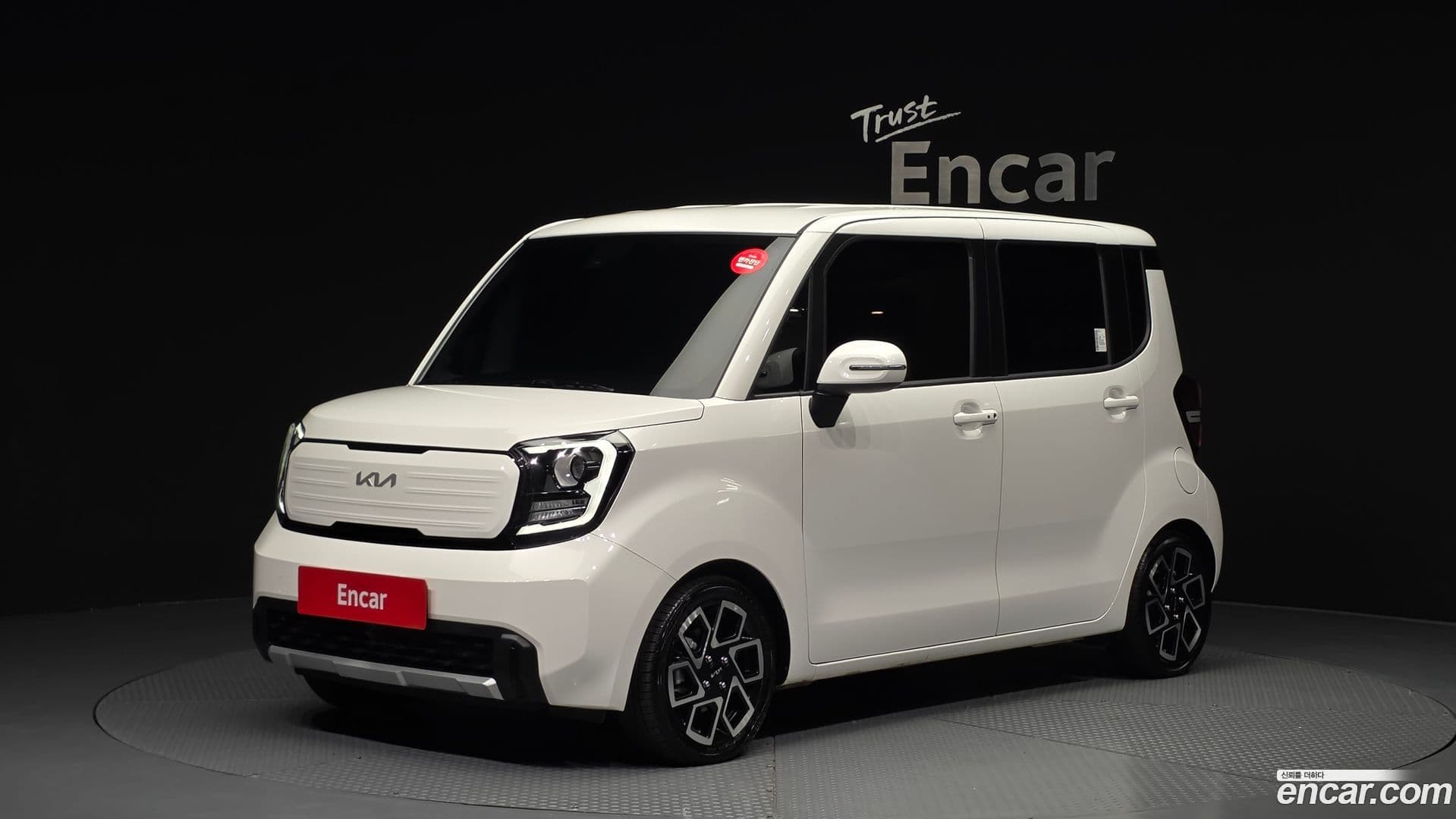 Main__Slider__Photo:RAY Kia 2024.2-0