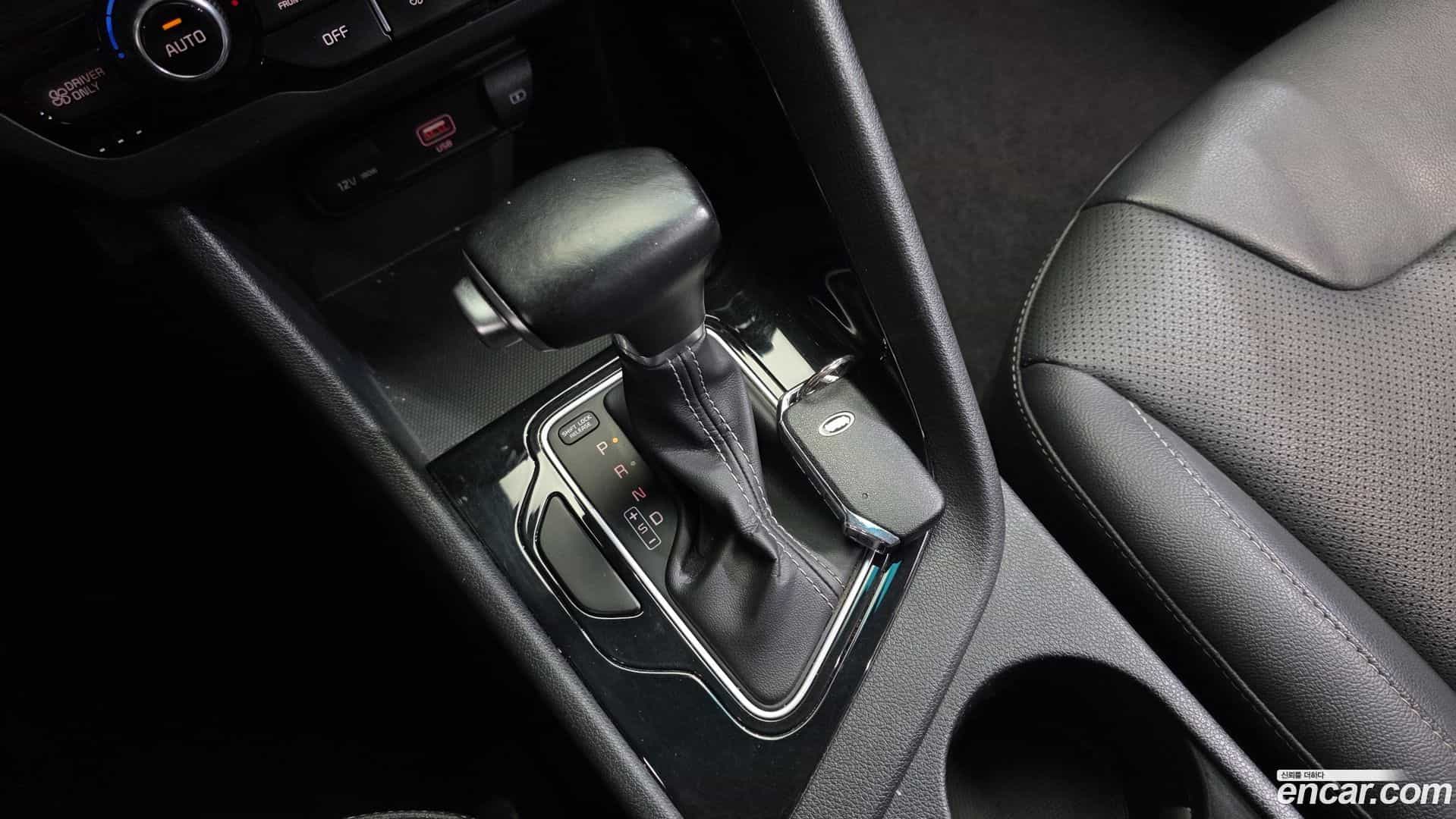 Niro Kia 2020.4-INNER-009