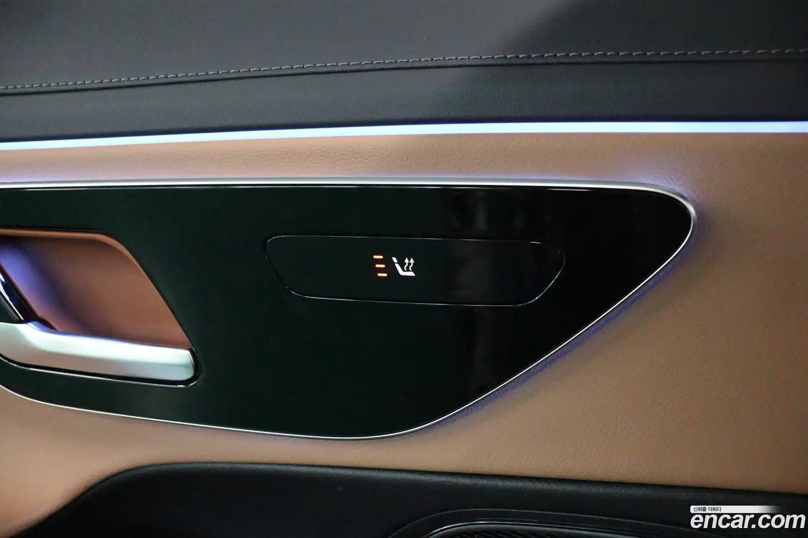 E-Class Mercedes-Benz 2024.6-OPTION-015
