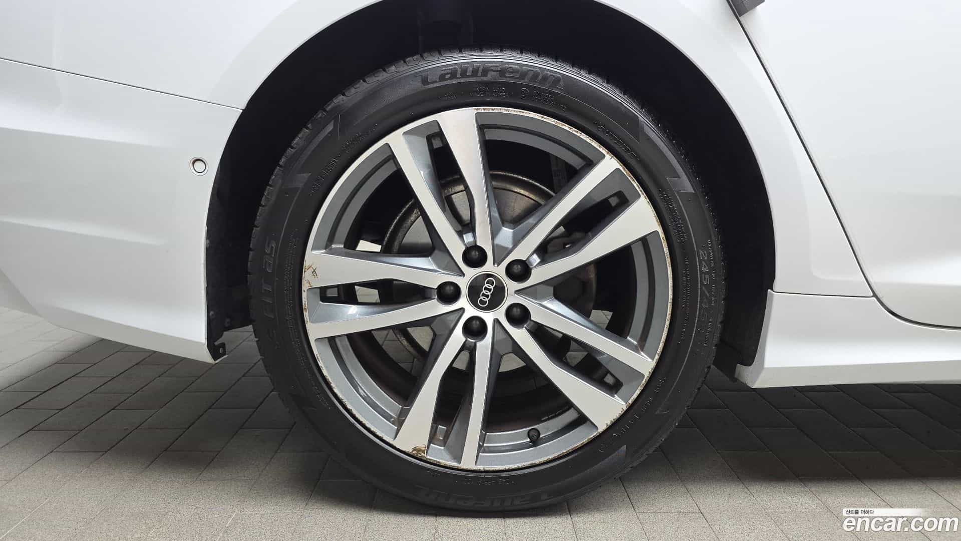 A6 Audi 2021.10-OUTER-005