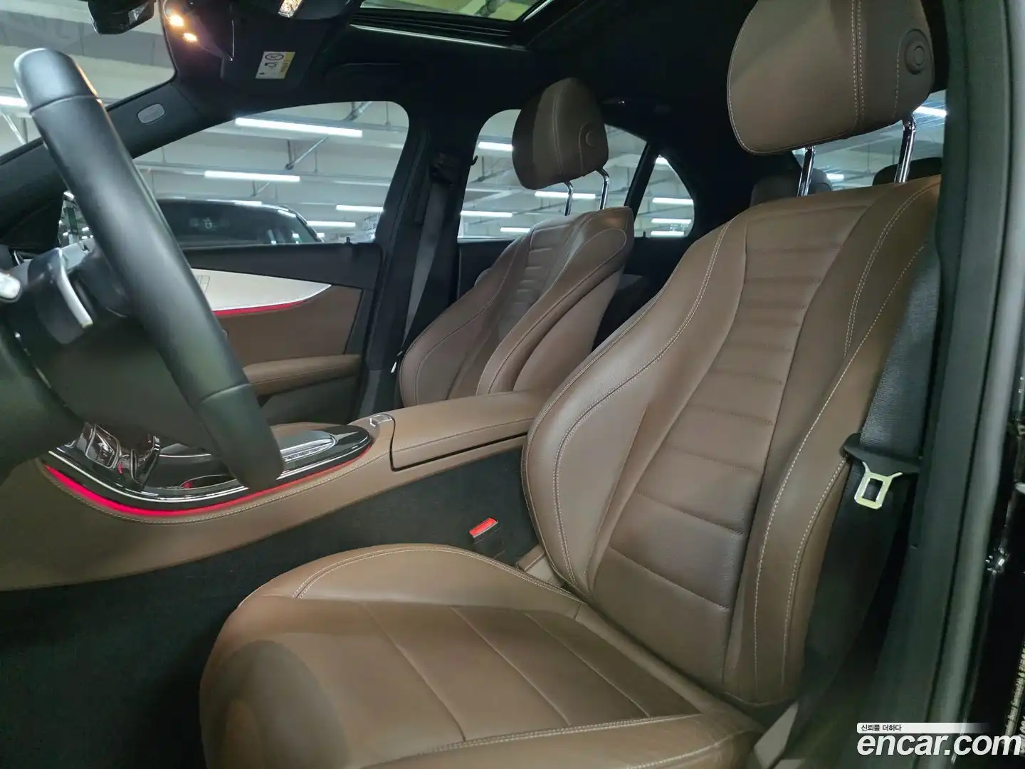 E-Class Mercedes-Benz 2021.8-INNER-009