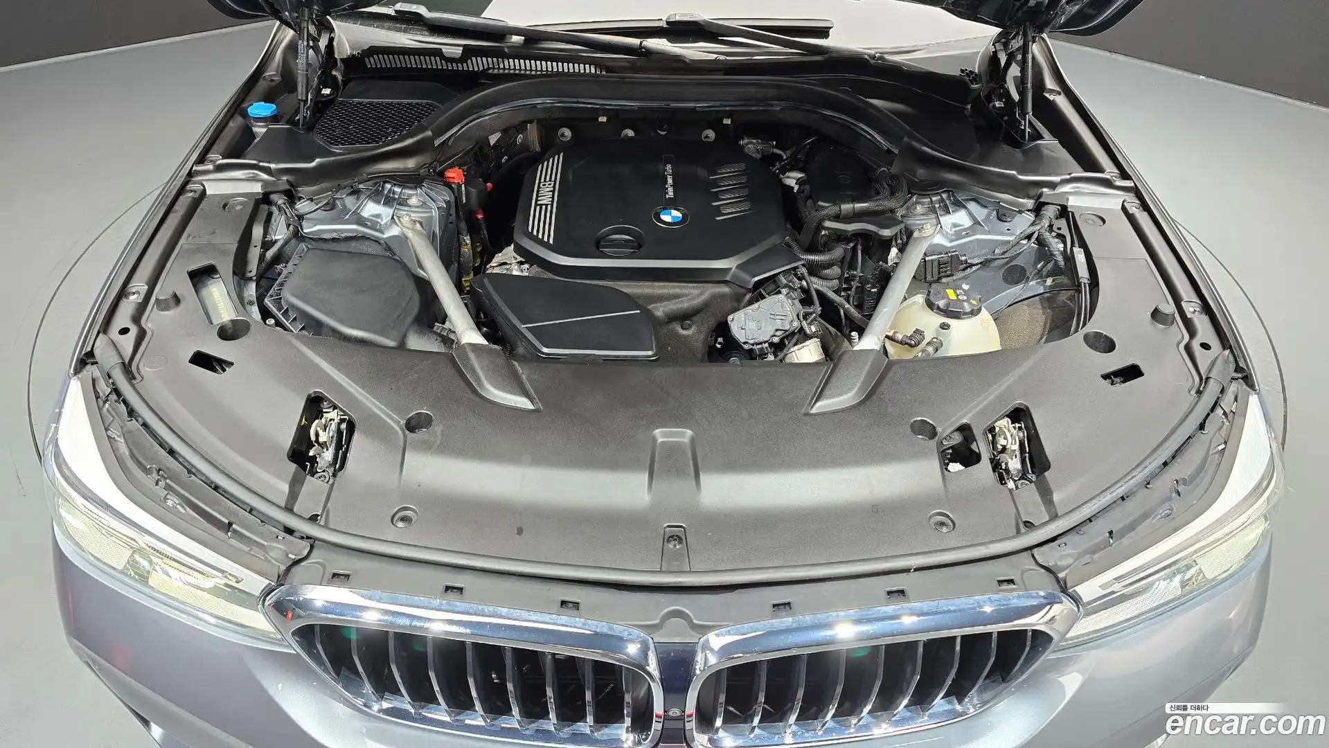 Gran Turismo BMW 2019.10-OUTER-006