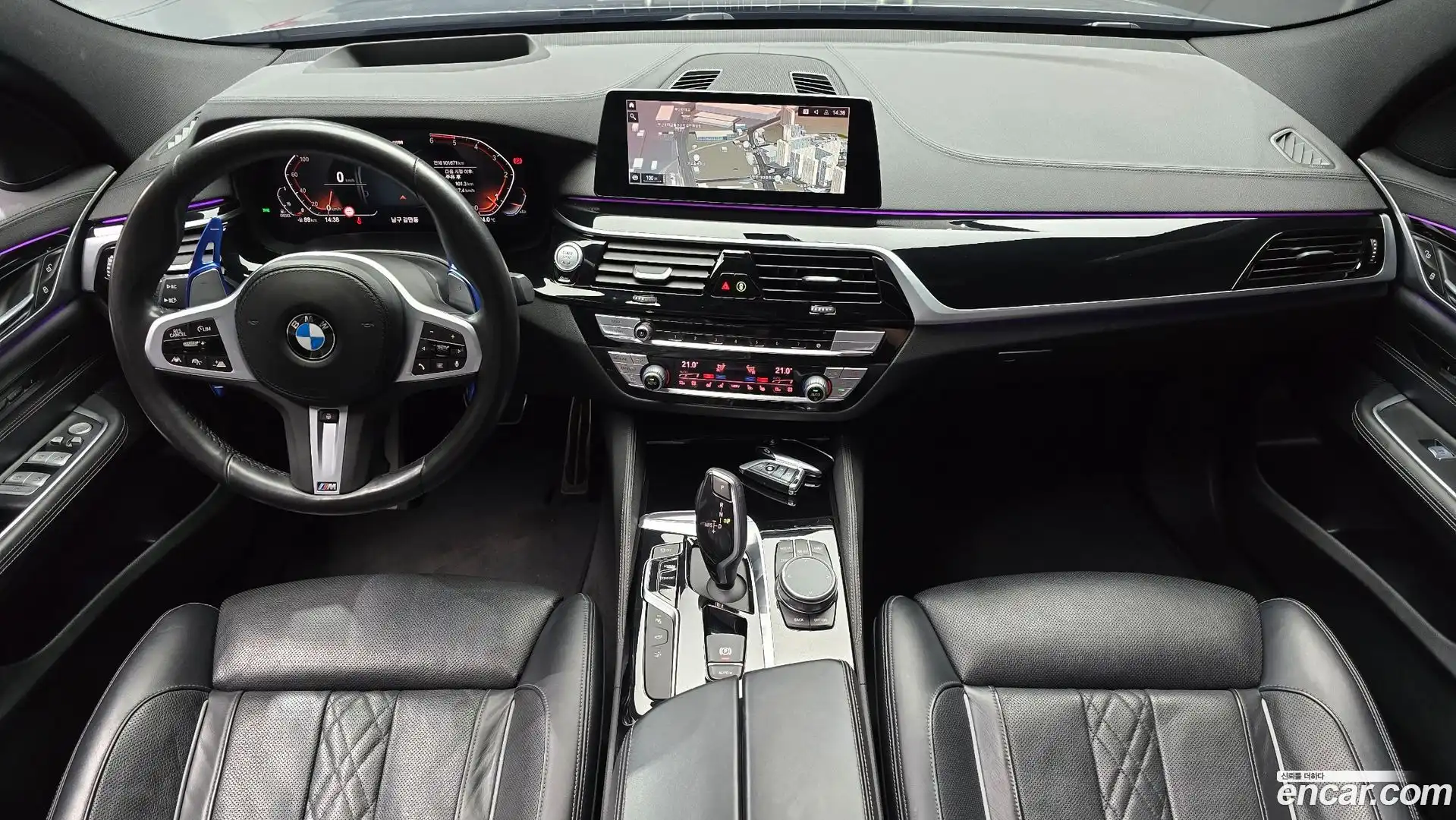 Gran Turismo BMW 2019.10-INNER-007