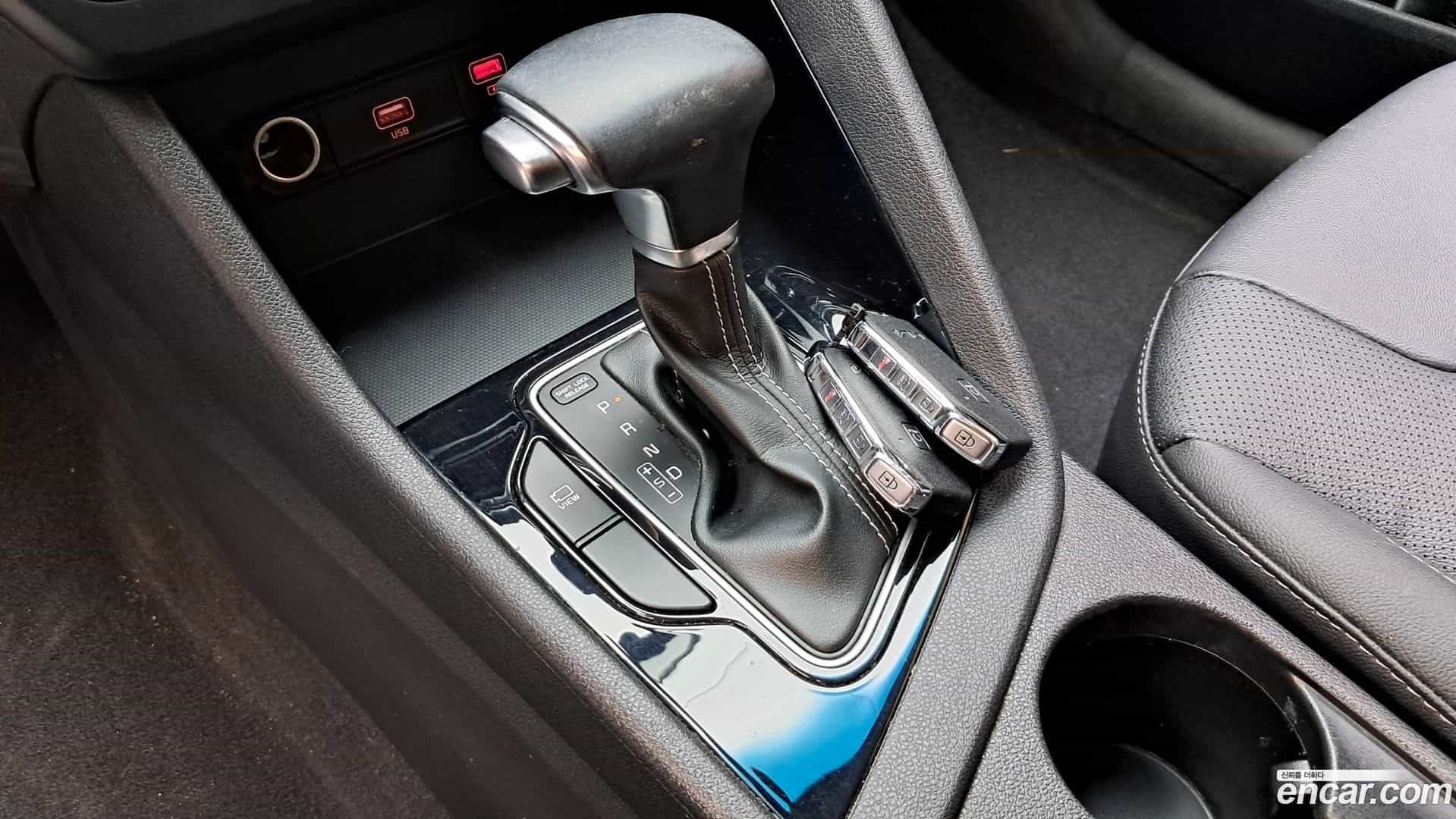 Niro Kia 2021.10-INNER-009