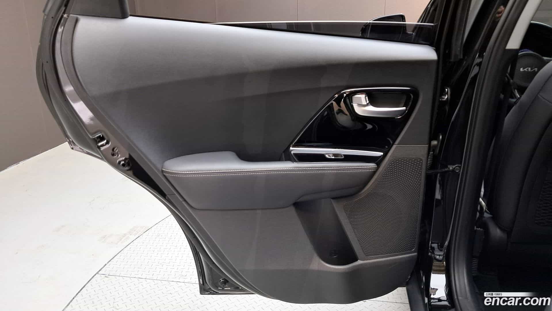 Niro Kia 2021.10-INNER-034
