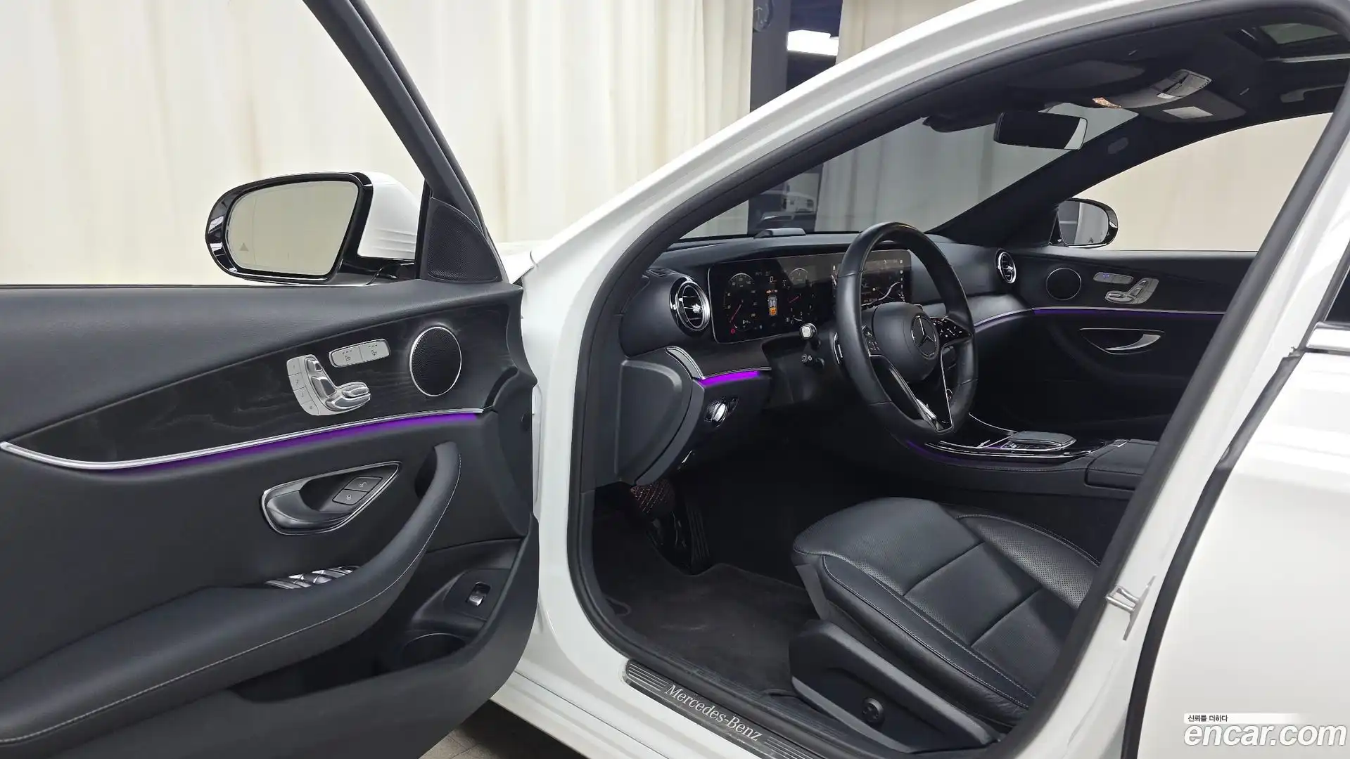 E-Class Mercedes-Benz 2023.9-INNER-010