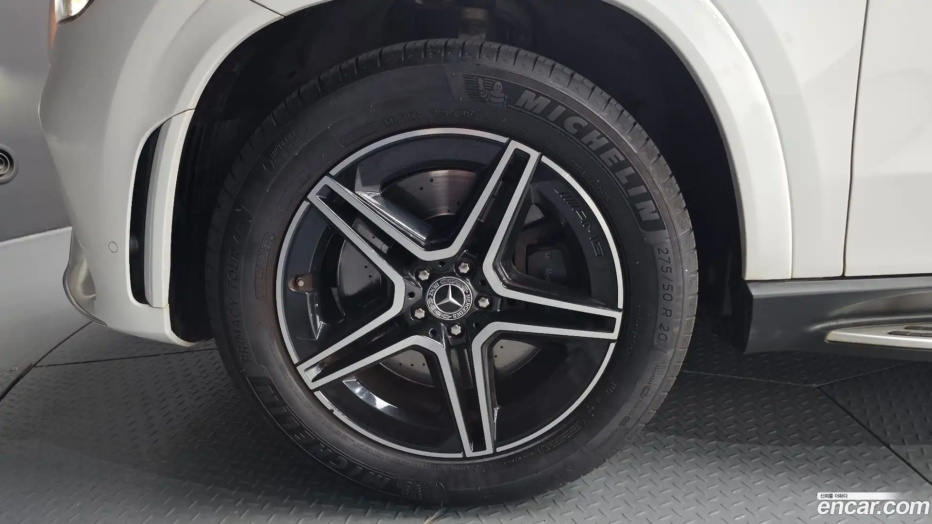 GLE-Class Mercedes-Benz 2020.5-OUTER-005