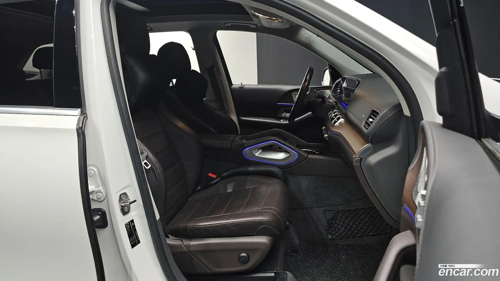 GLE-Class Mercedes-Benz 2020.5-INNER-010