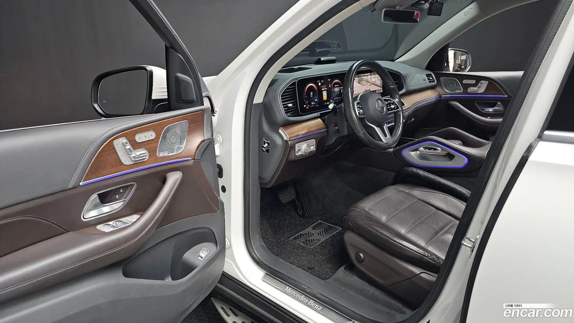 GLE-Class Mercedes-Benz 2020.5-OPTION-015