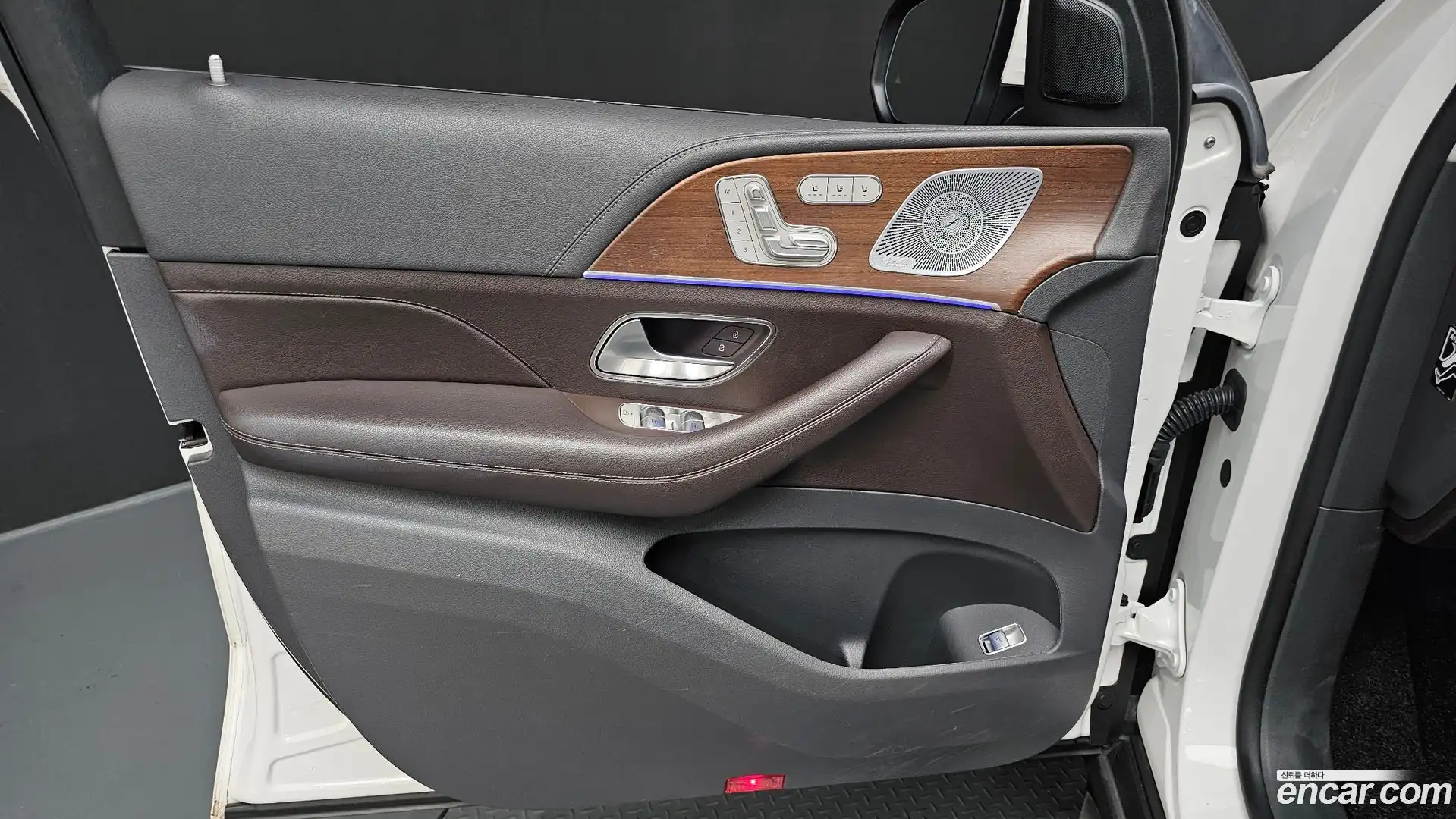 GLE-Class Mercedes-Benz 2020.5-INNER-034