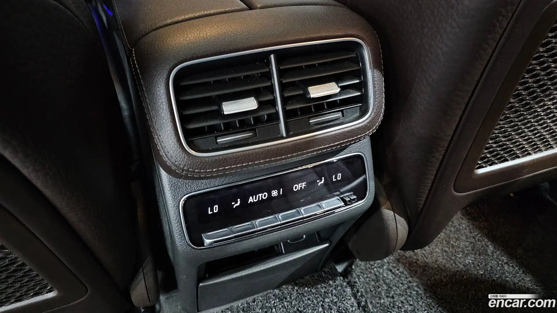 GLE-Class Mercedes-Benz 2020.5-OPTION-046