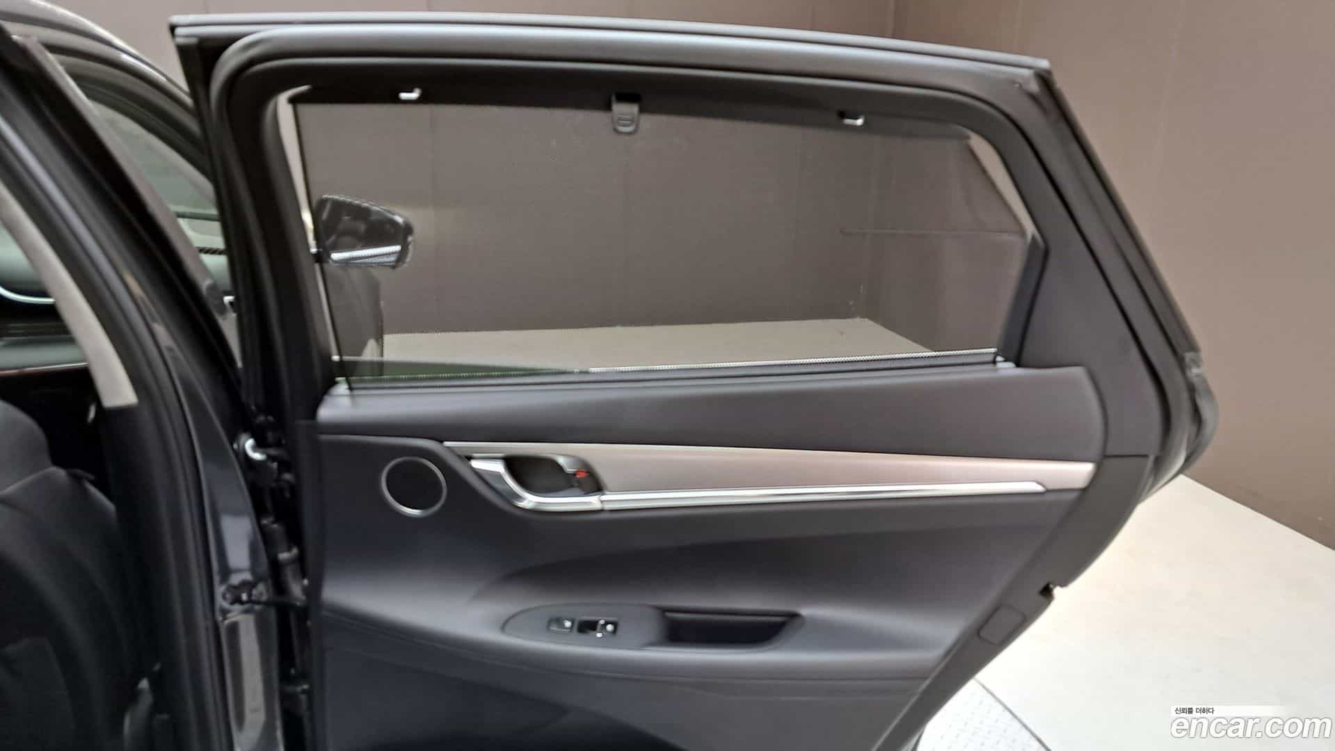 Grandeur Hyundai 2022.5-OPTION-042