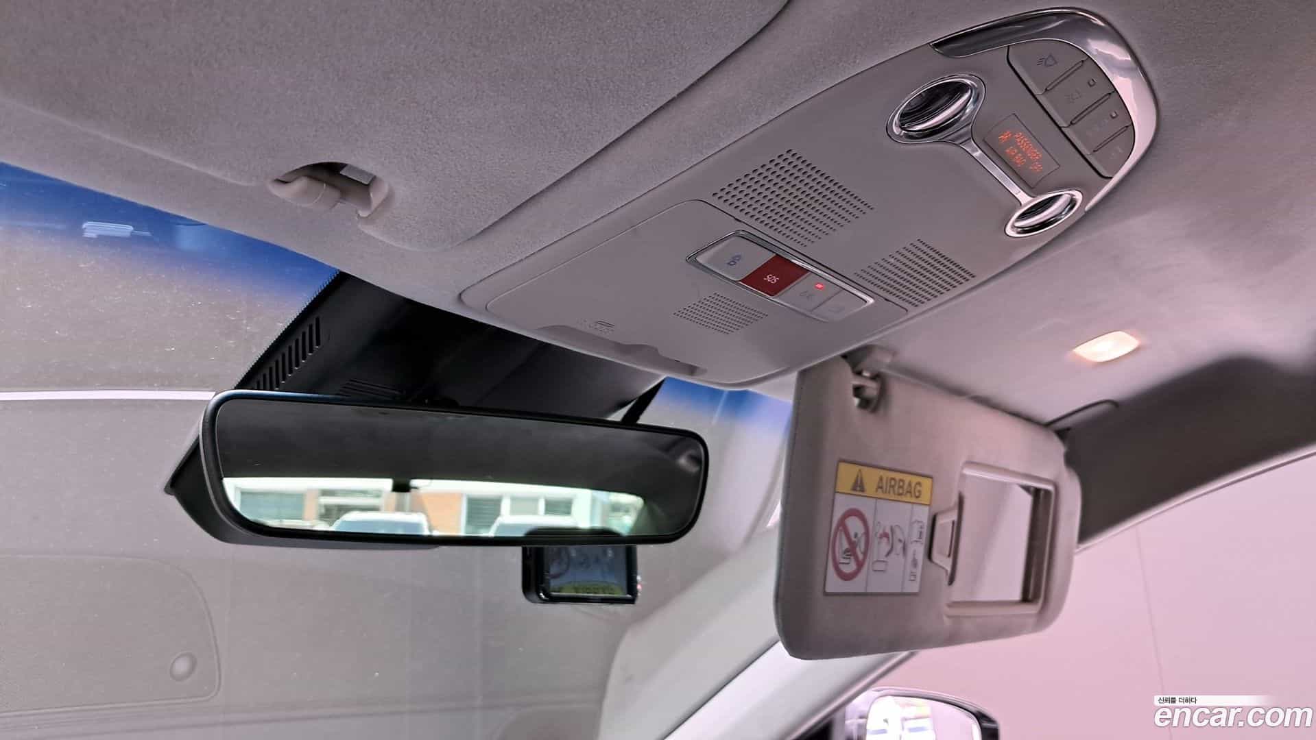 Grandeur Hyundai 2022.5-OPTION-044