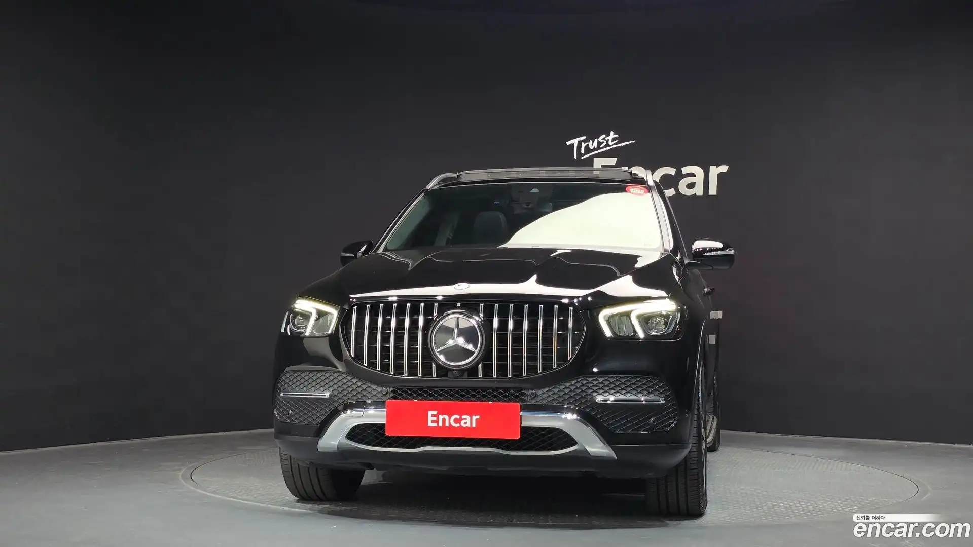 GLE-Class Mercedes-Benz 2020.9-OUTER-003