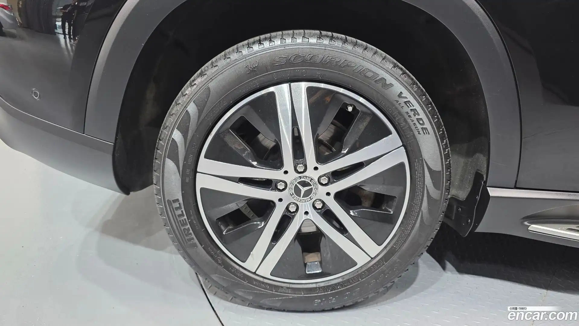 GLE-Class Mercedes-Benz 2020.9-OUTER-005