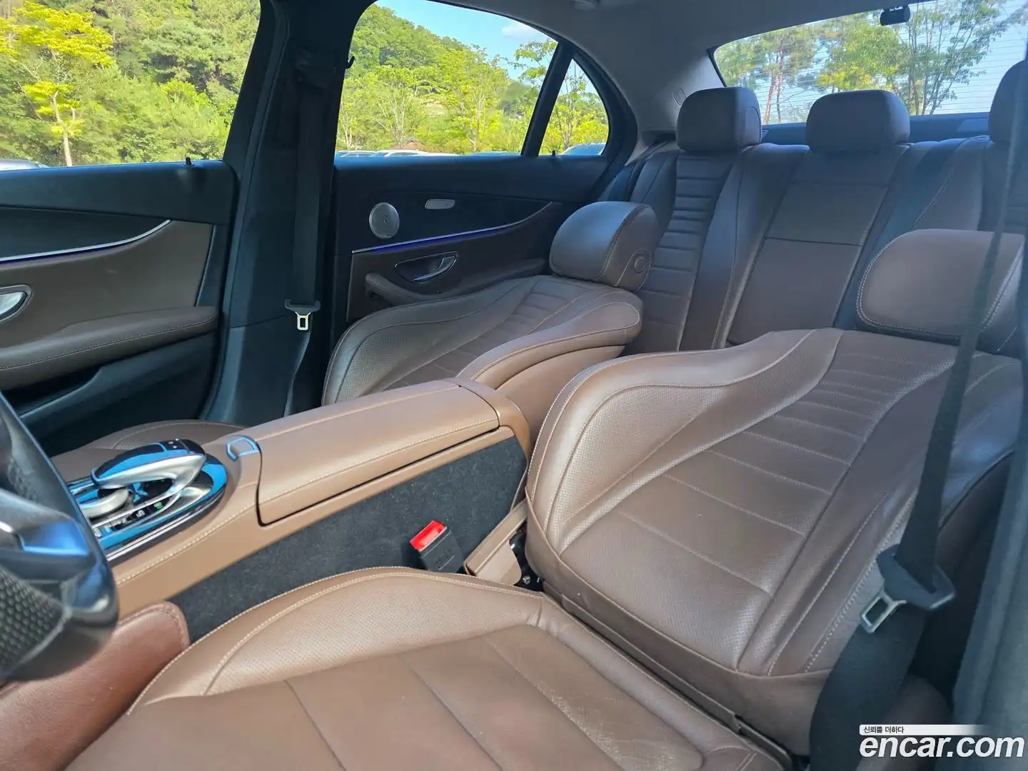 E-Class Mercedes-Benz 2016.7-INNER-010
