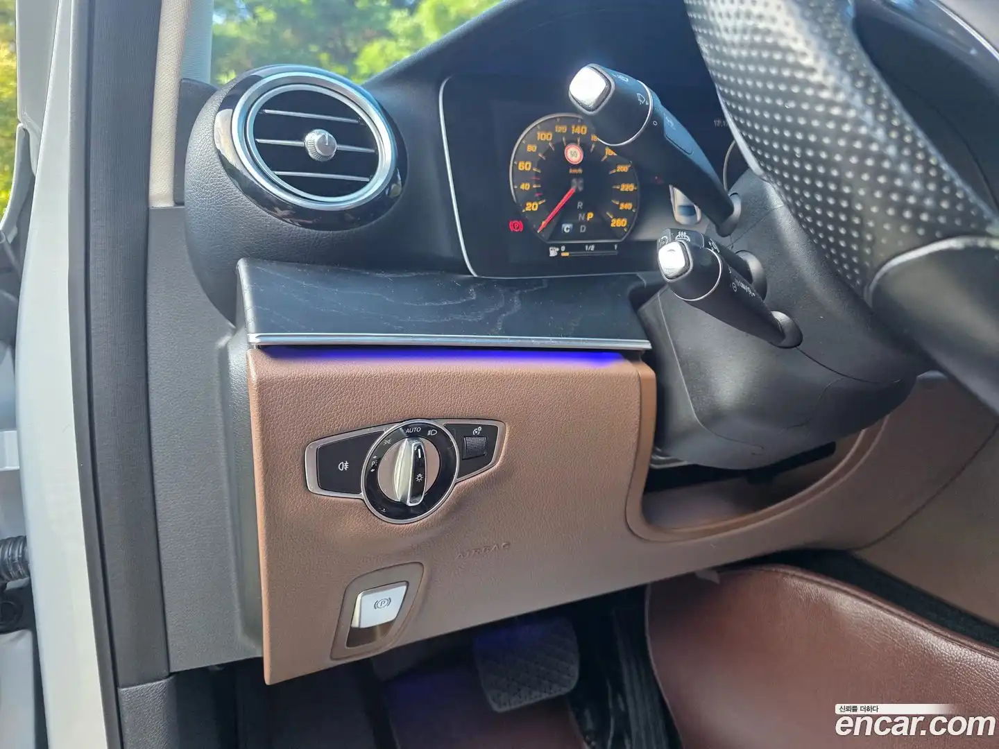 E-Class Mercedes-Benz 2016.7-OPTION-018