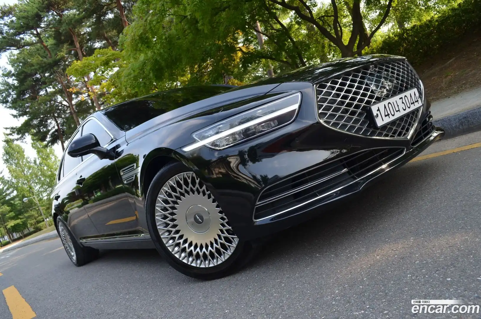 G90 Genesis 2019.10-OUTER-001