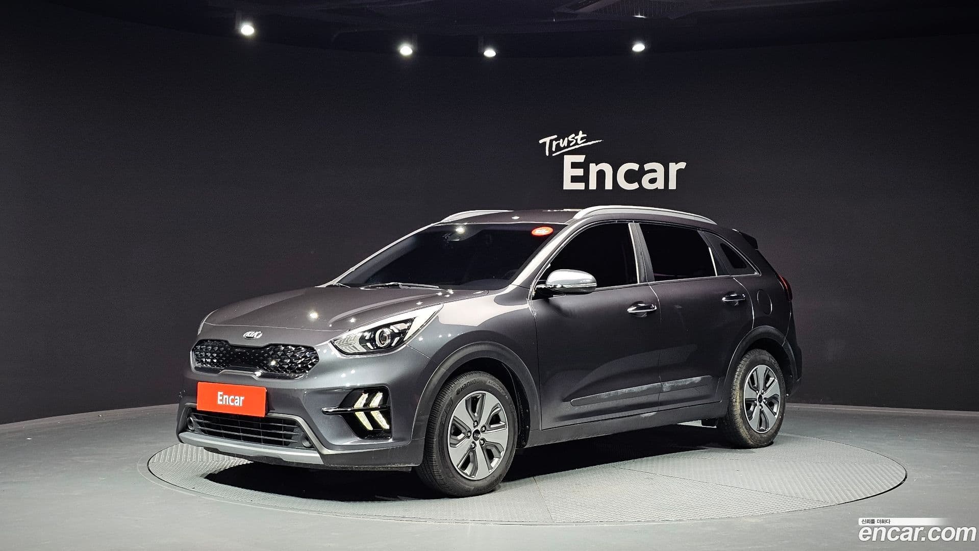 Main__Slider__Photo:Niro Kia 2020.2-0