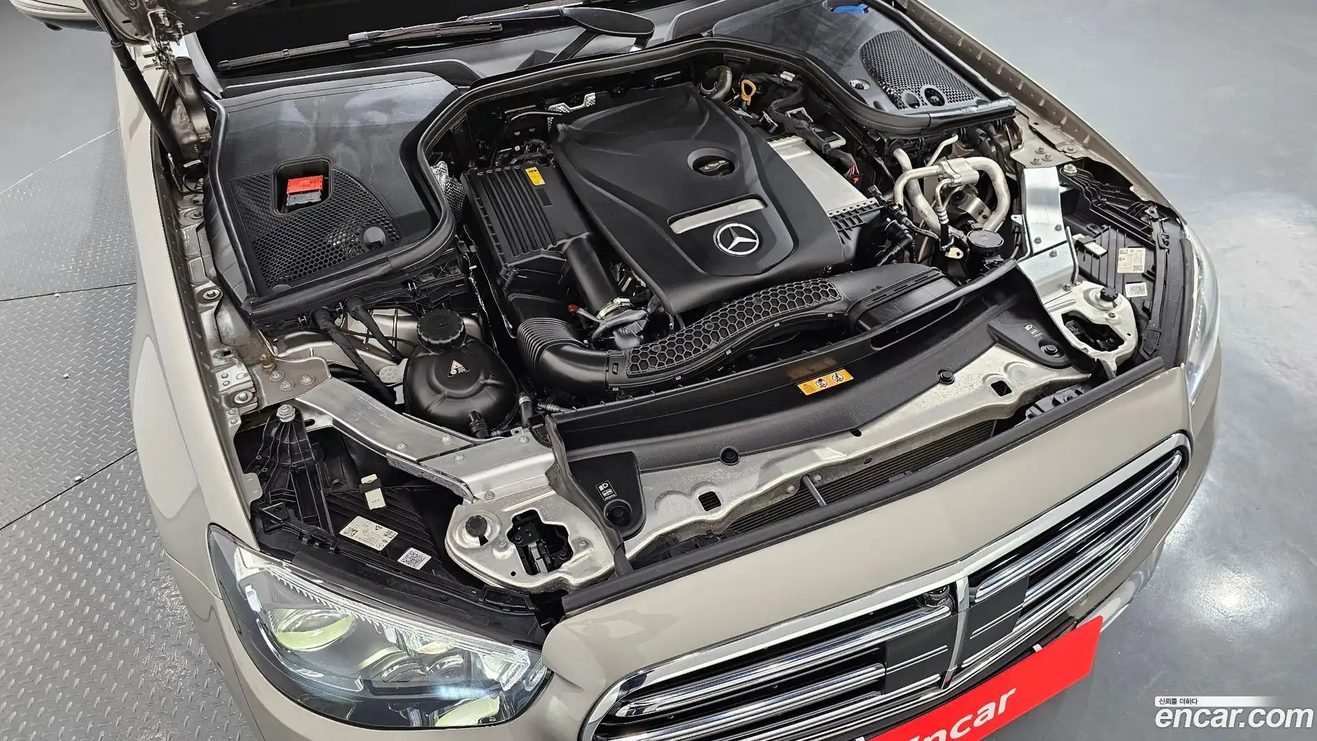 E-Class Mercedes-Benz 2023.7-OUTER-006