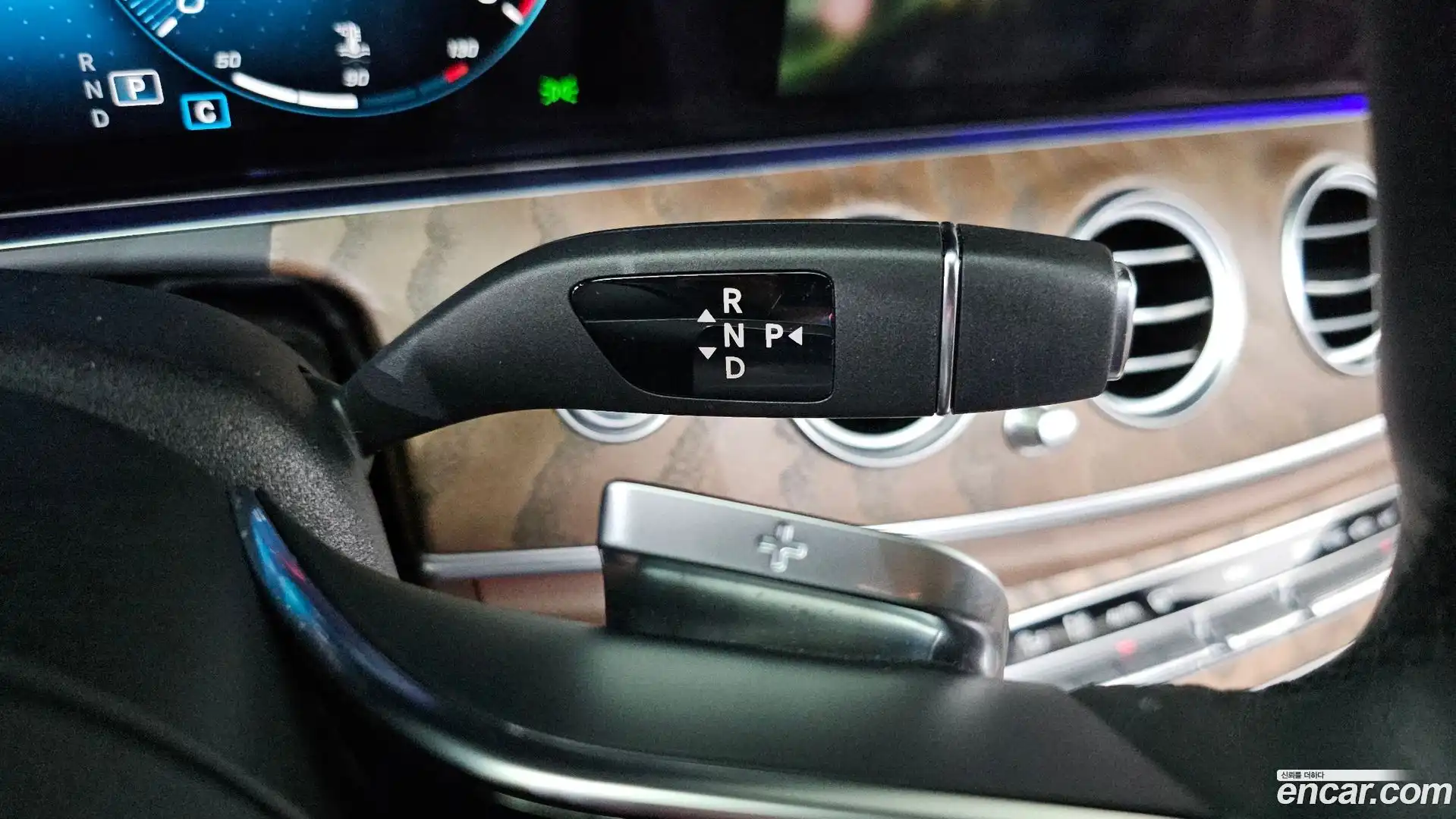 E-Class Mercedes-Benz 2023.7-INNER-009