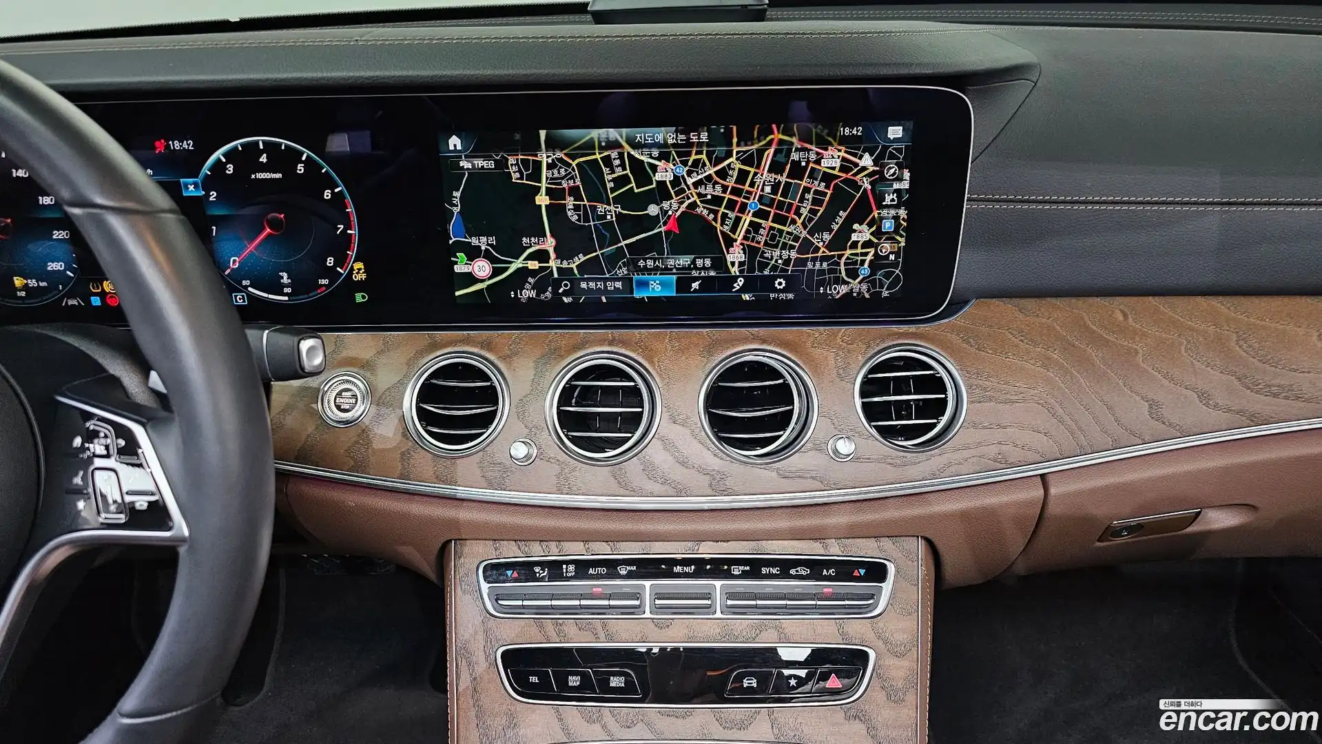 E-Class Mercedes-Benz 2023.7-OPTION-016