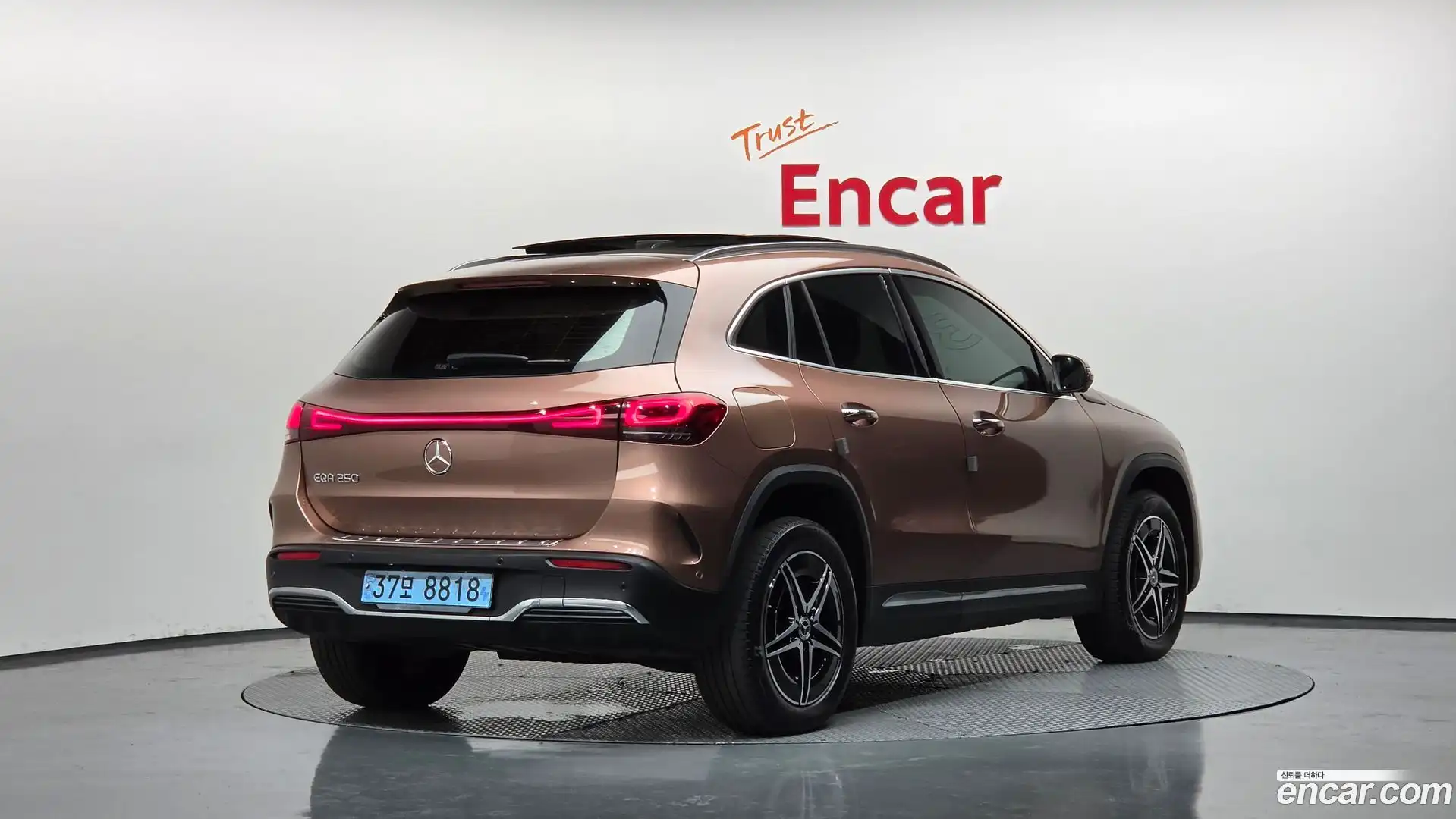 EQA Mercedes-Benz 2022.3-OUTER-002