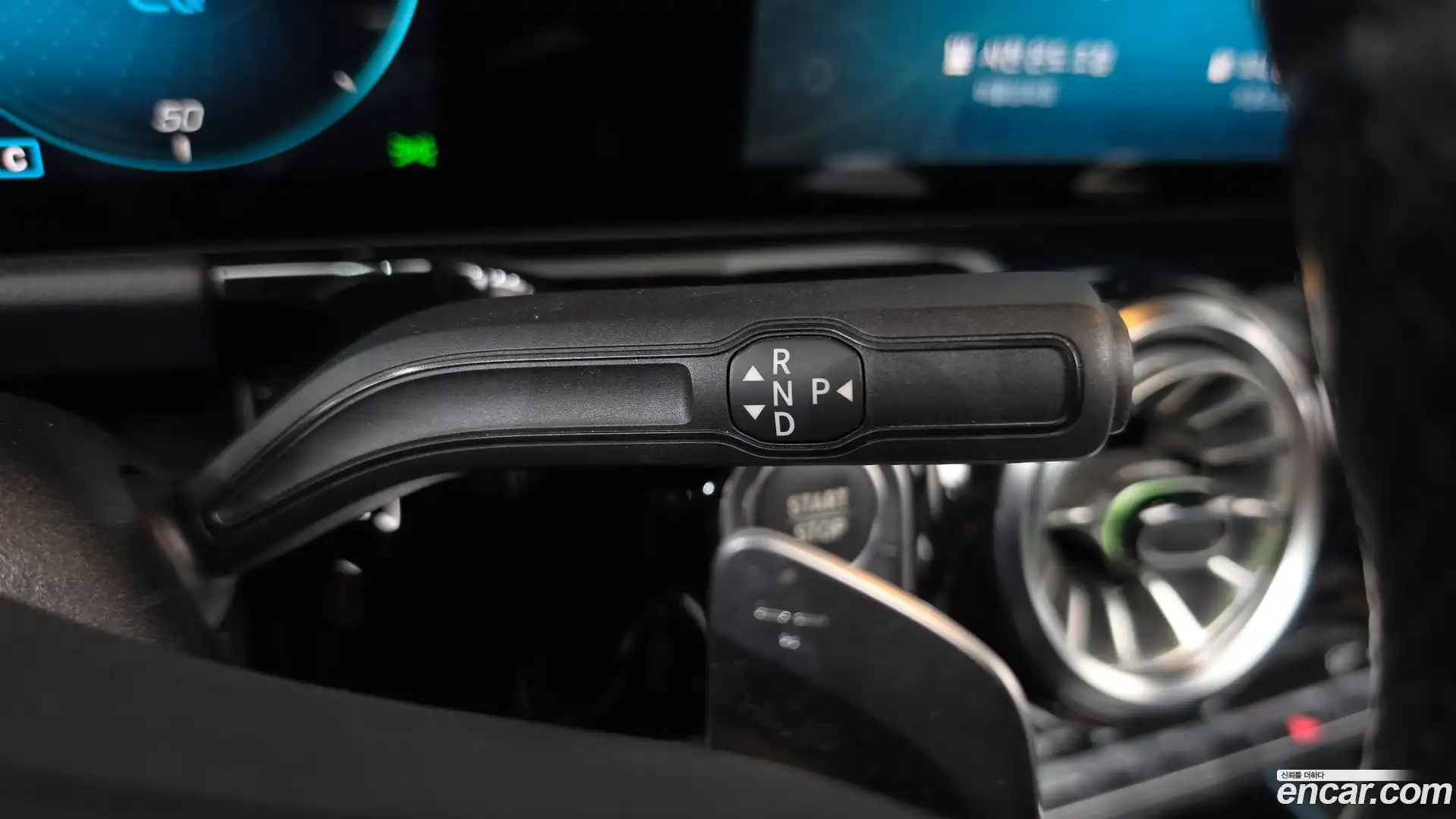EQA Mercedes-Benz 2022.3-INNER-009