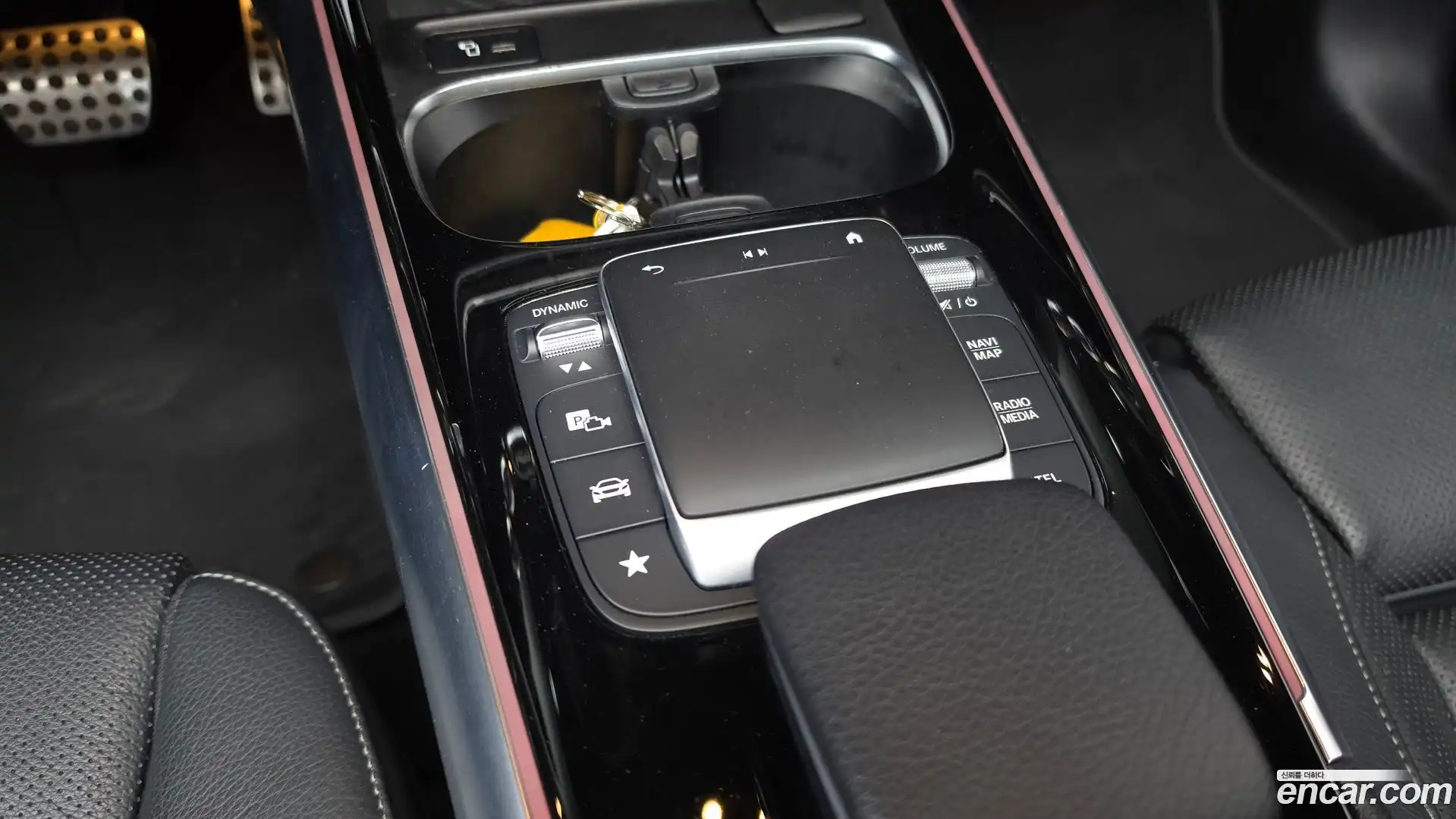 EQA Mercedes-Benz 2022.3-OPTION-023